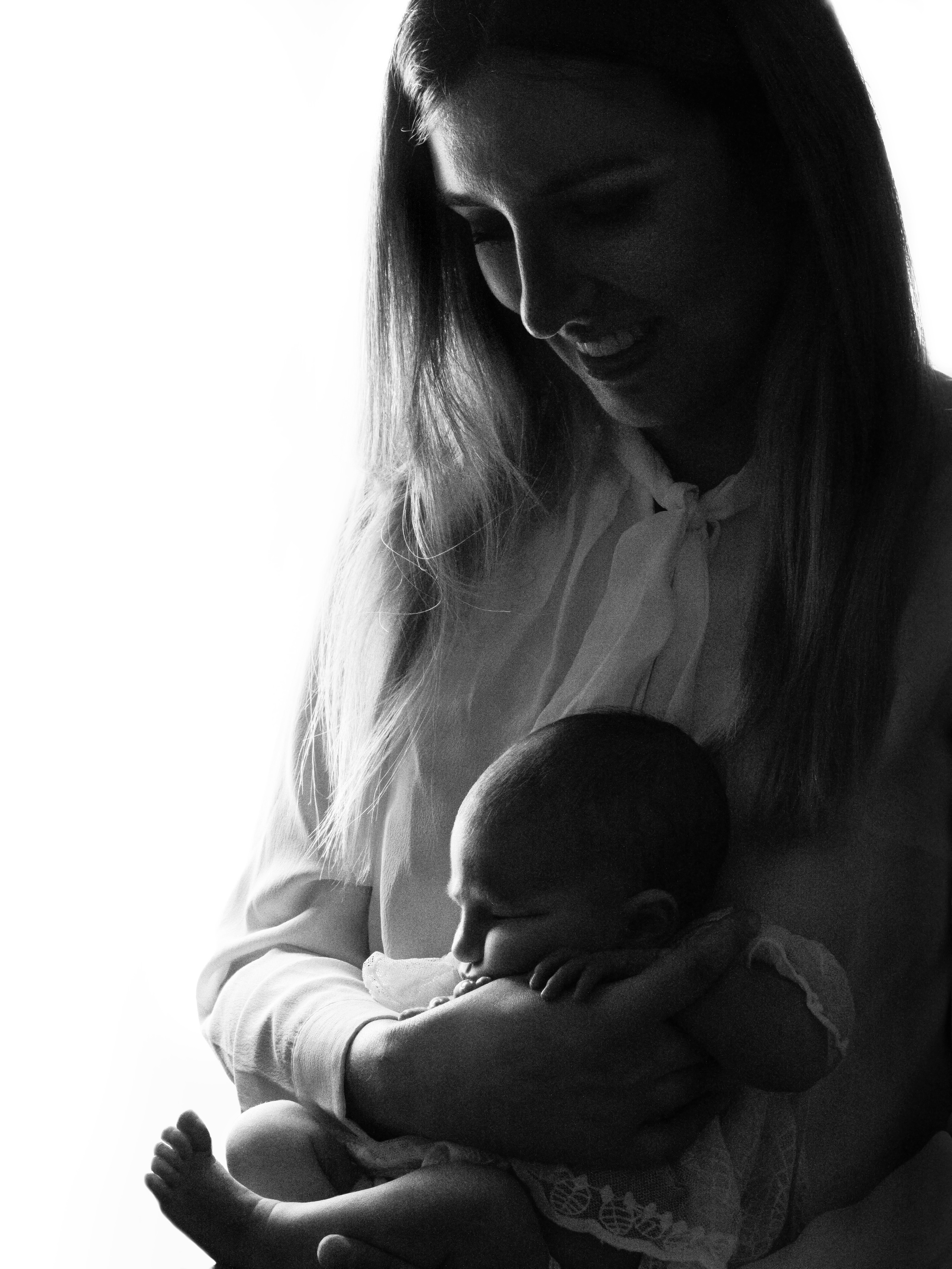 Foto bianconere. Fotografa di neonati di attesa di famiglia Gero Kateryna