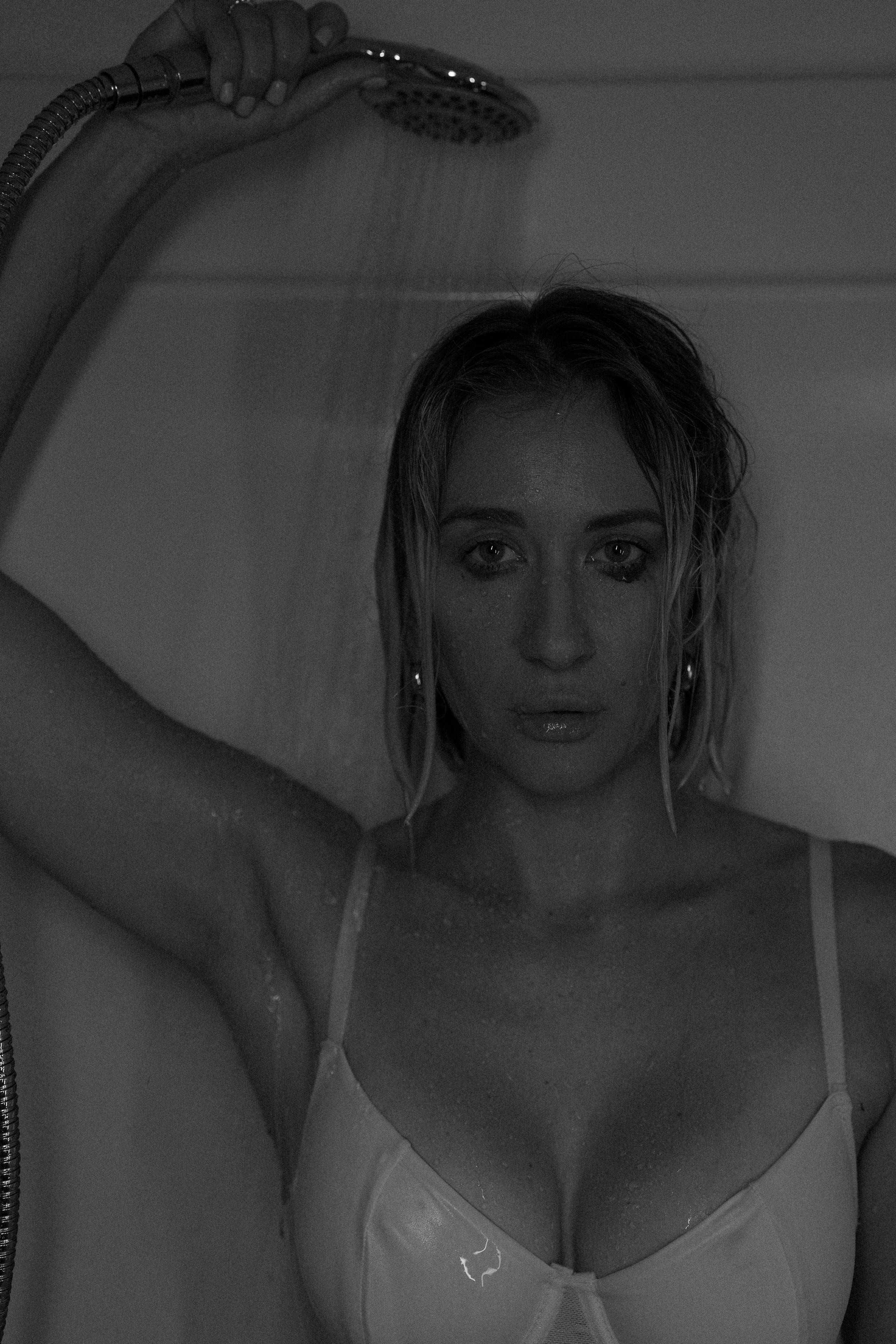 In the Silence of Water. Portrait, family, maternity & wedding photography & videography in SoCal Kseni Vibe