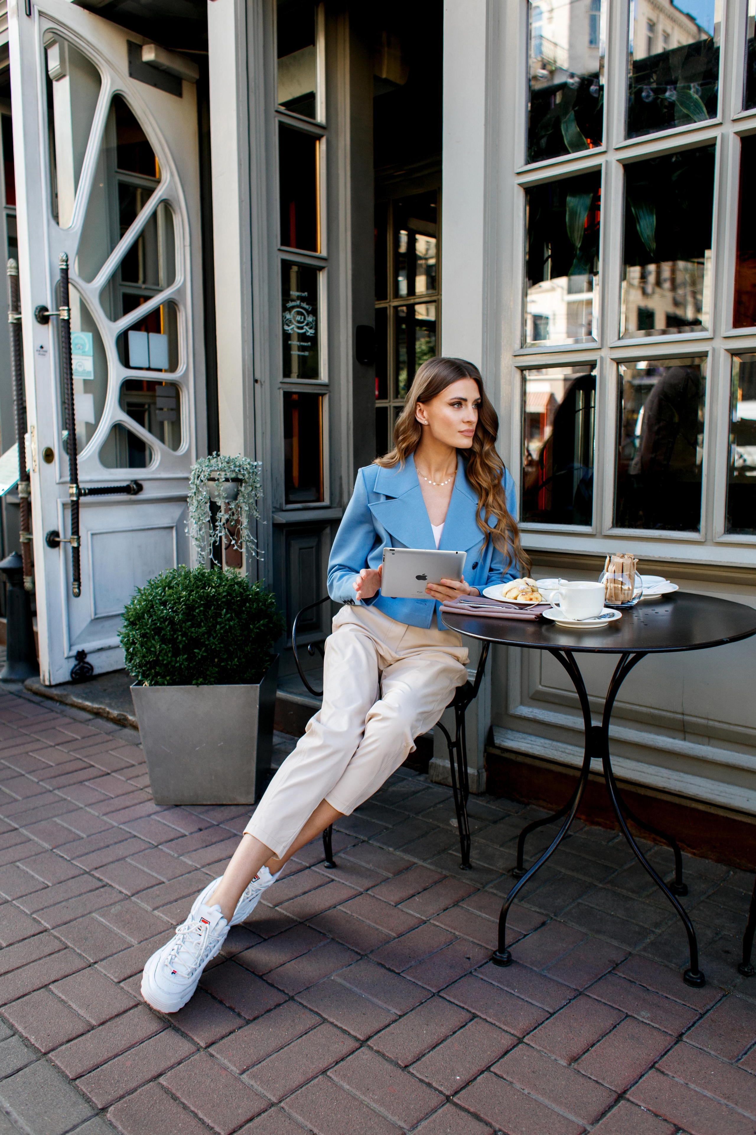 Business lady Olena. Amazing photo session at a time convenient for you. Y