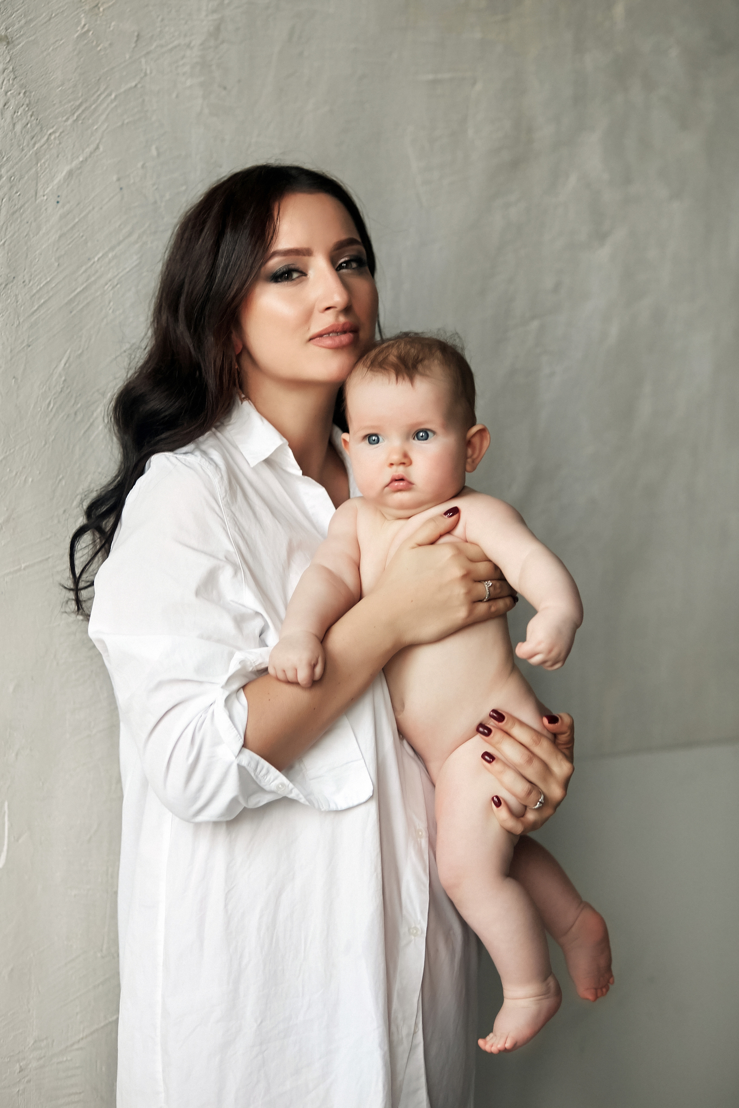 Studio photoshoot. Amazing photo session at a time convenient for you. Y