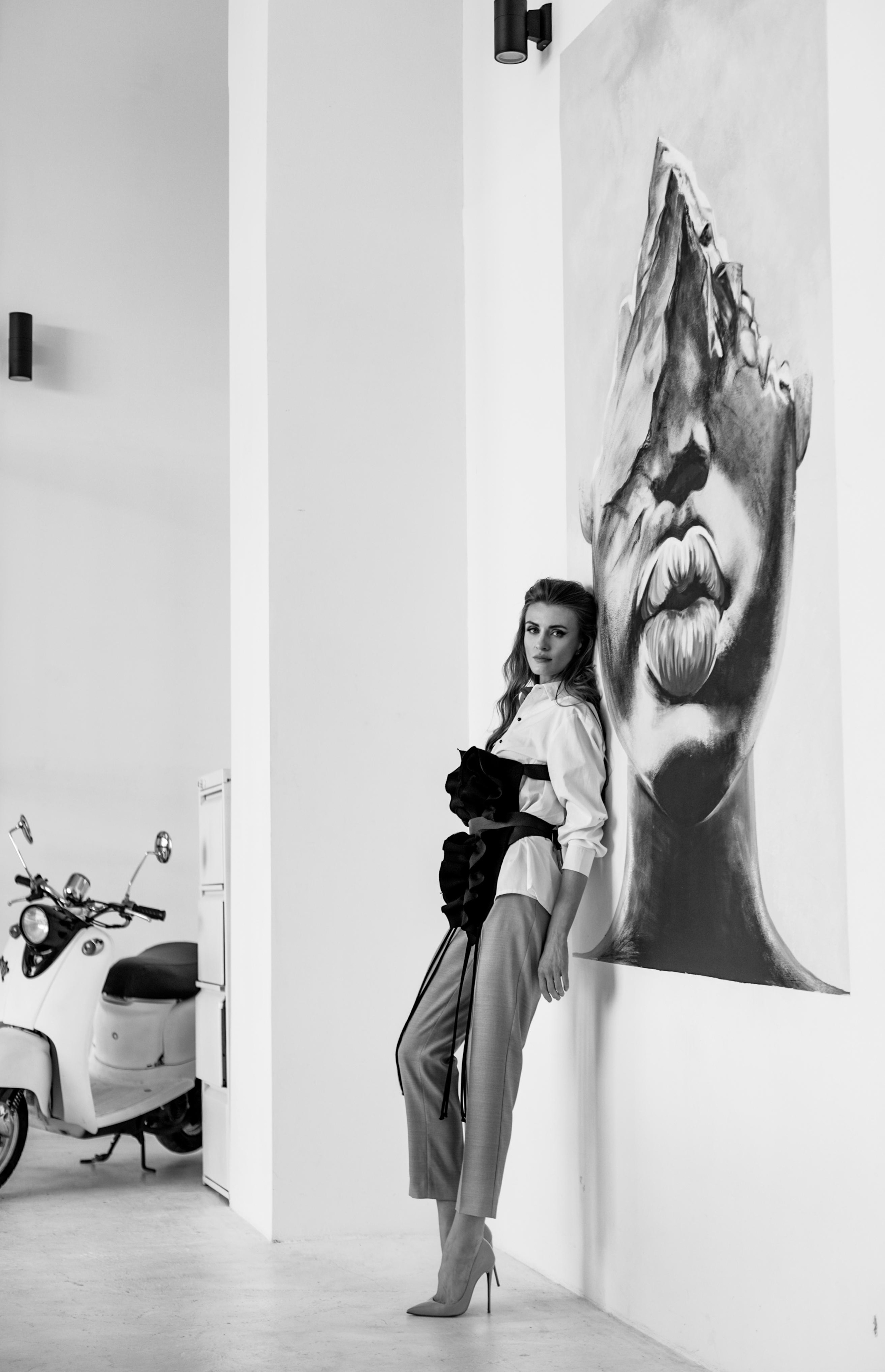 Business lady Olena. Amazing photo session at a time convenient for you. Y