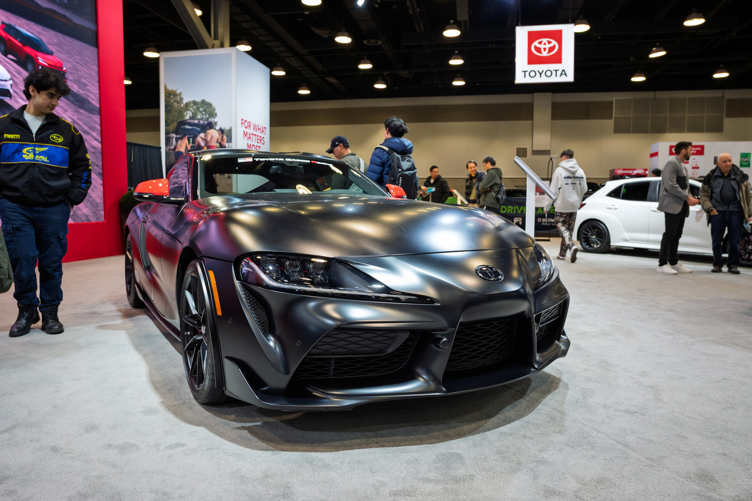 Auto & Moto. Roaming Reflections of Motorcycle Life