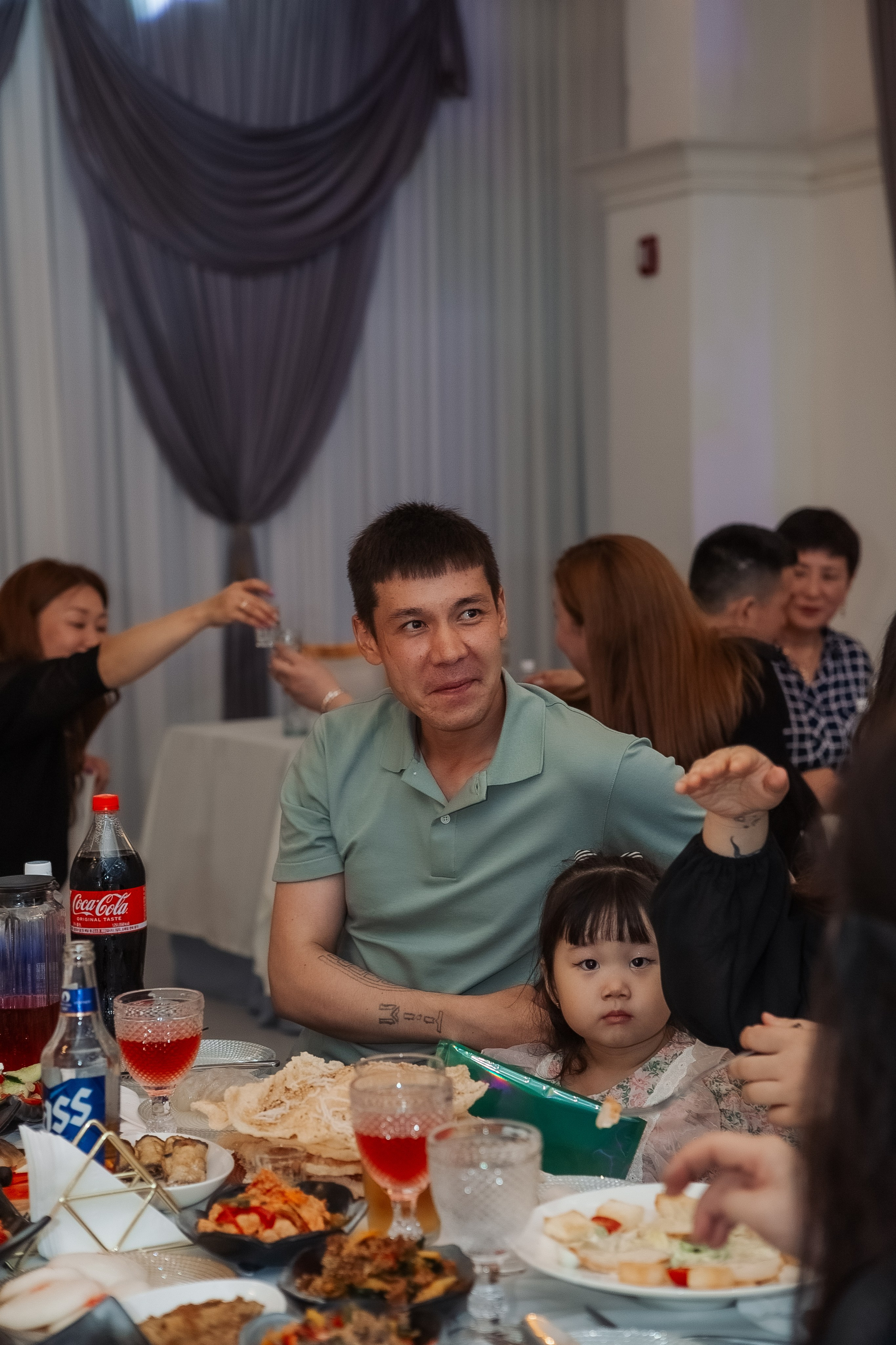 Тео дома и в ресторане. Фотограф беременности, ньюборн и годовасиков в Корее Жанна Хан