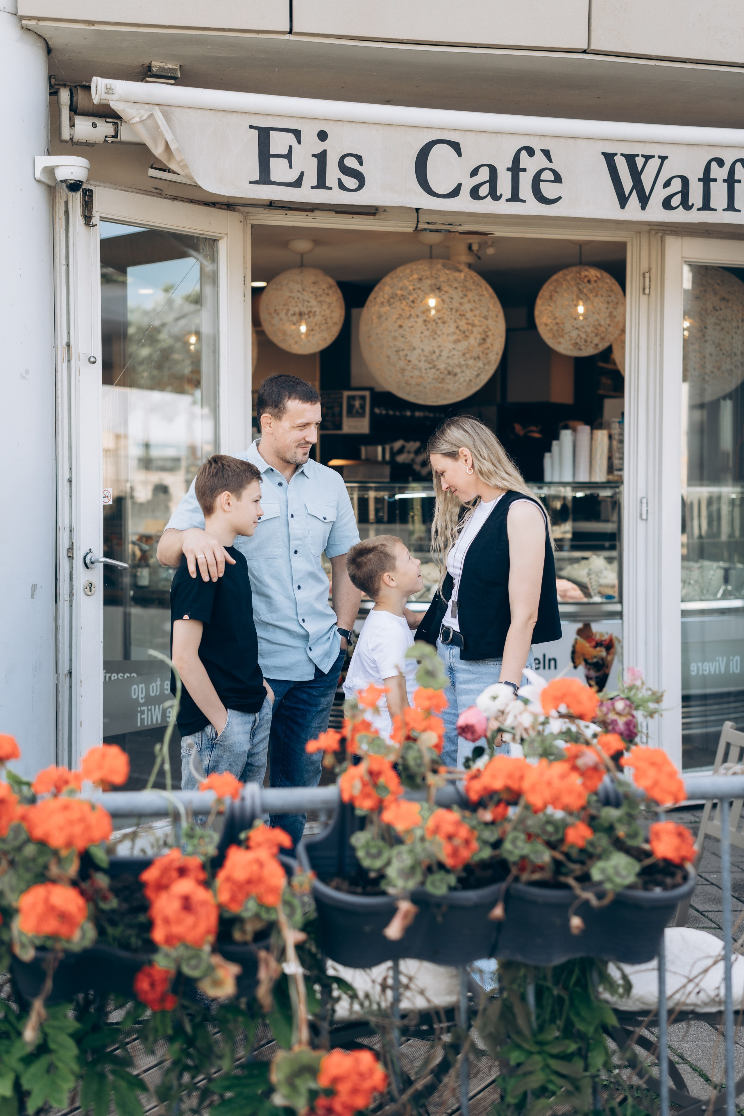 Family in the city. Photography in Germany