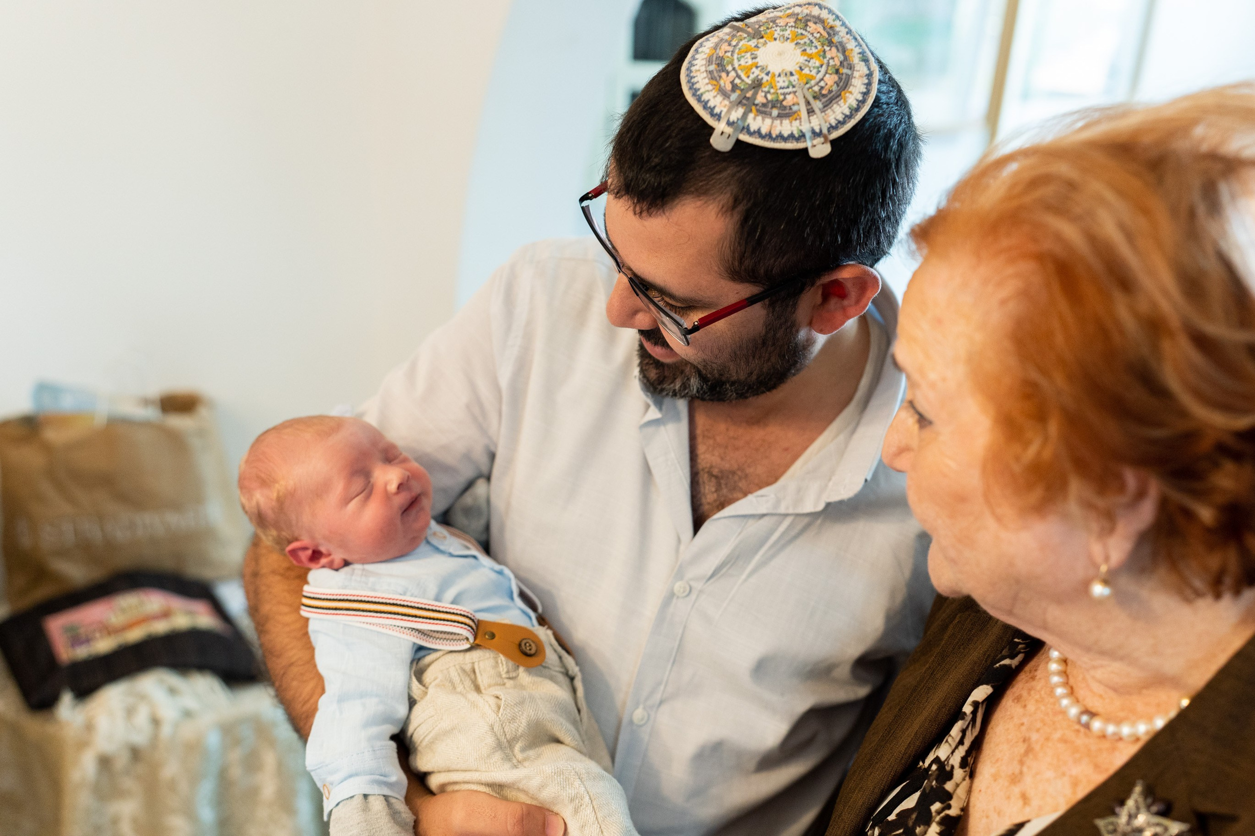 משפחת ברנד. יוסף מזרחי צילום חתונה, ברית וזוגיות. צלם מקצועי שאוהב להוציא אתכם הכי יפים ברגעים הכי מרגשים