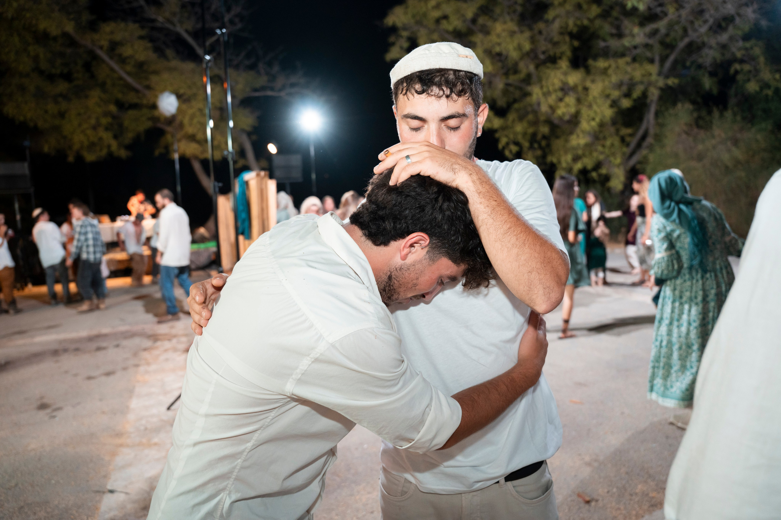 עדן ושלהבת. יוסף מזרחי צילום חתונה, ברית וזוגיות. צלם מקצועי שאוהב להוציא אתכם הכי יפים ברגעים הכי מרגשים