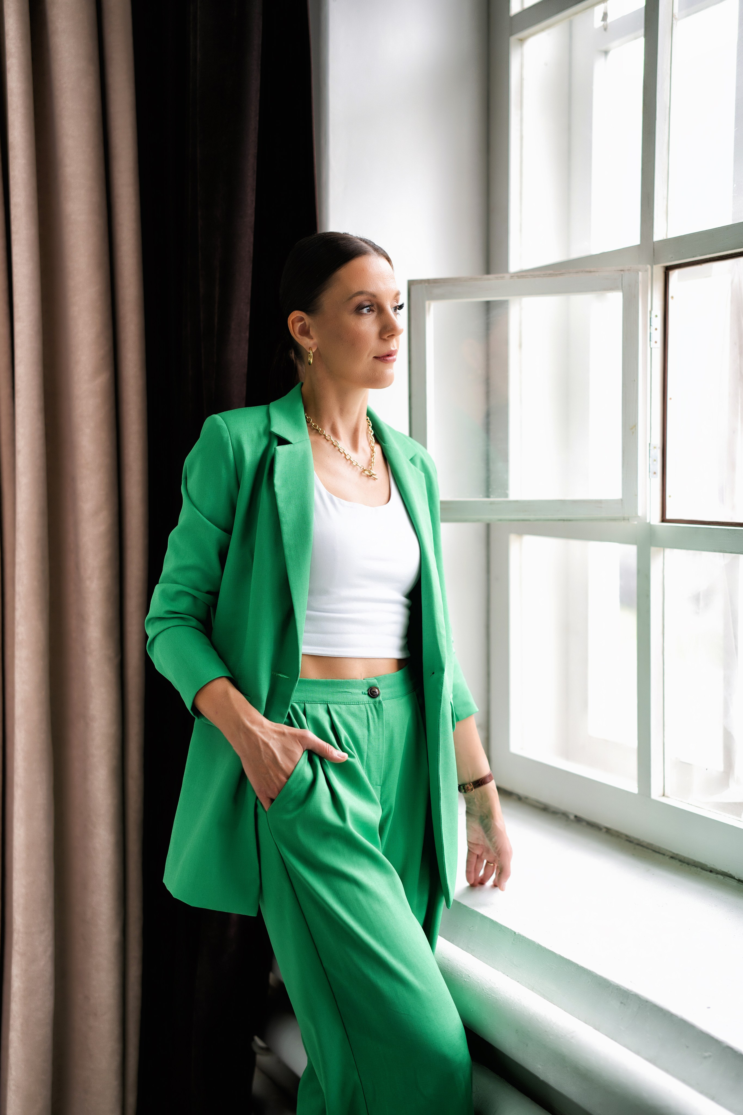 Personal Photoshoot in Abu Dhabi — Portraits That Reflect You. Mariia Safronova is your photographer in Abu Dhabi and Dubai