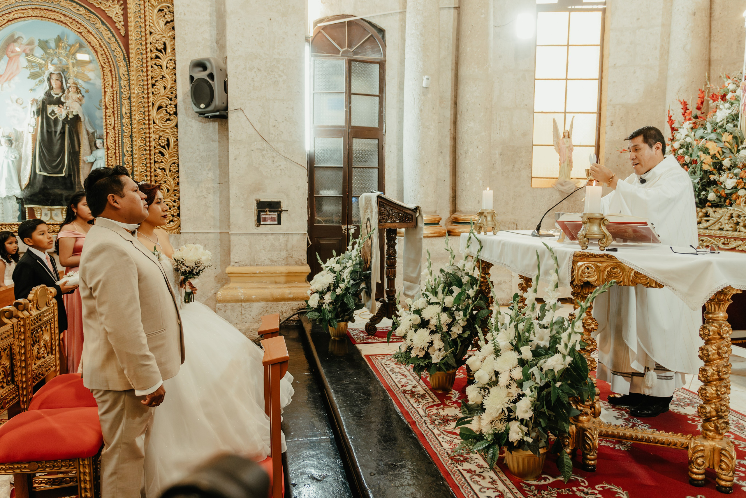 VANESSA + FRANKLIN BODA RELIGIOSA. Studio KVTA | Fotografía y Video de Bodas en Arequipa