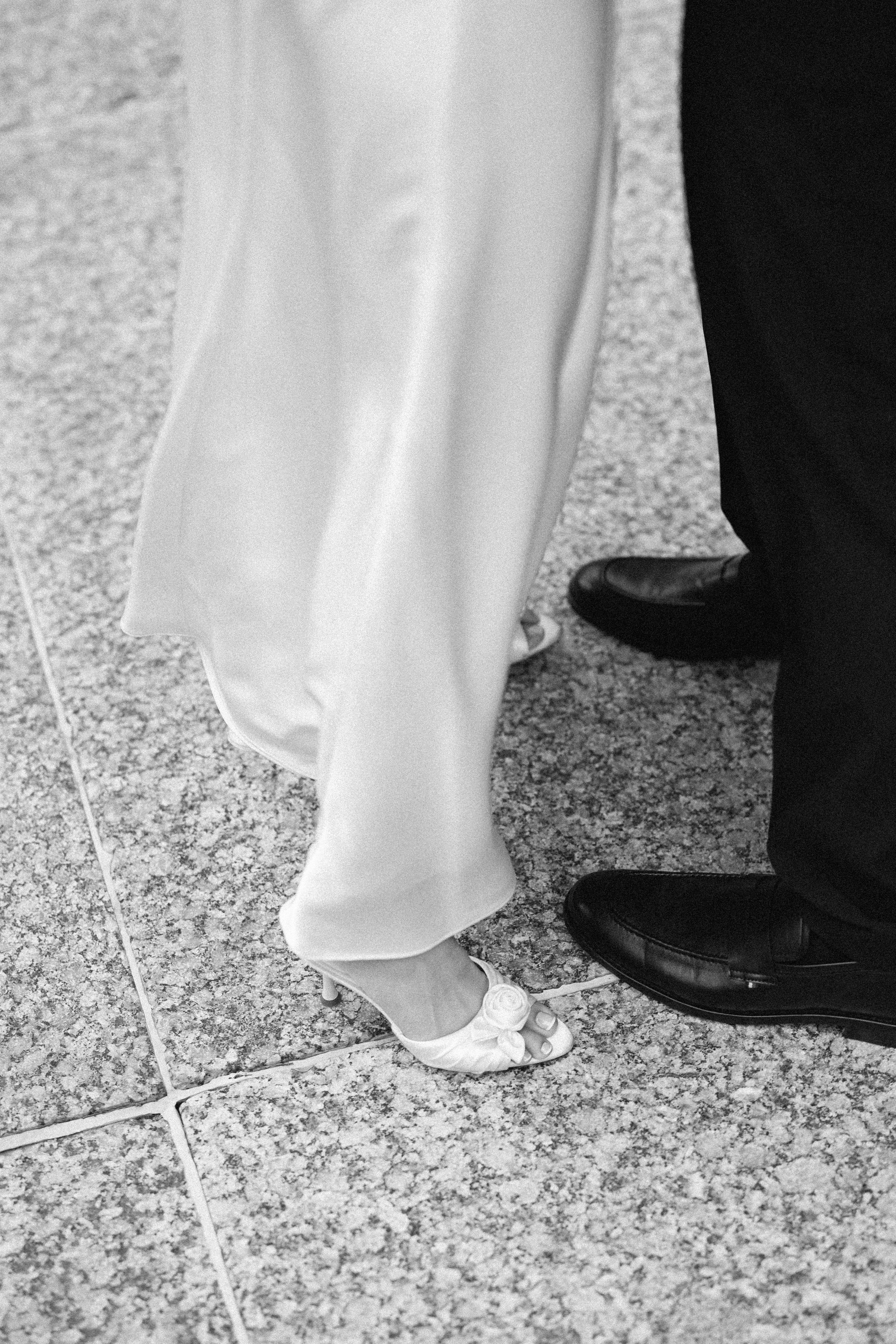 Engagement Session — Downtown Toronto. Anna Leb Photo