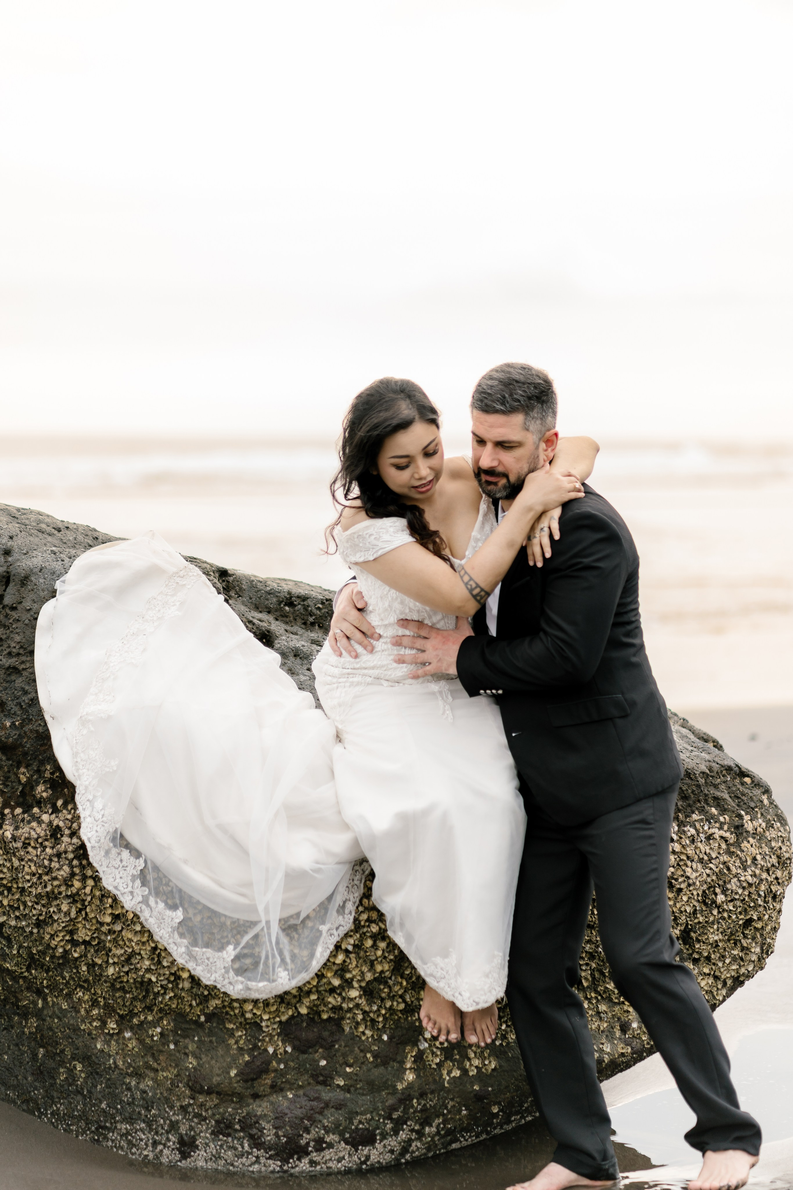 Honeymoon Photoshoot in Bali. Female Photographer in Bali