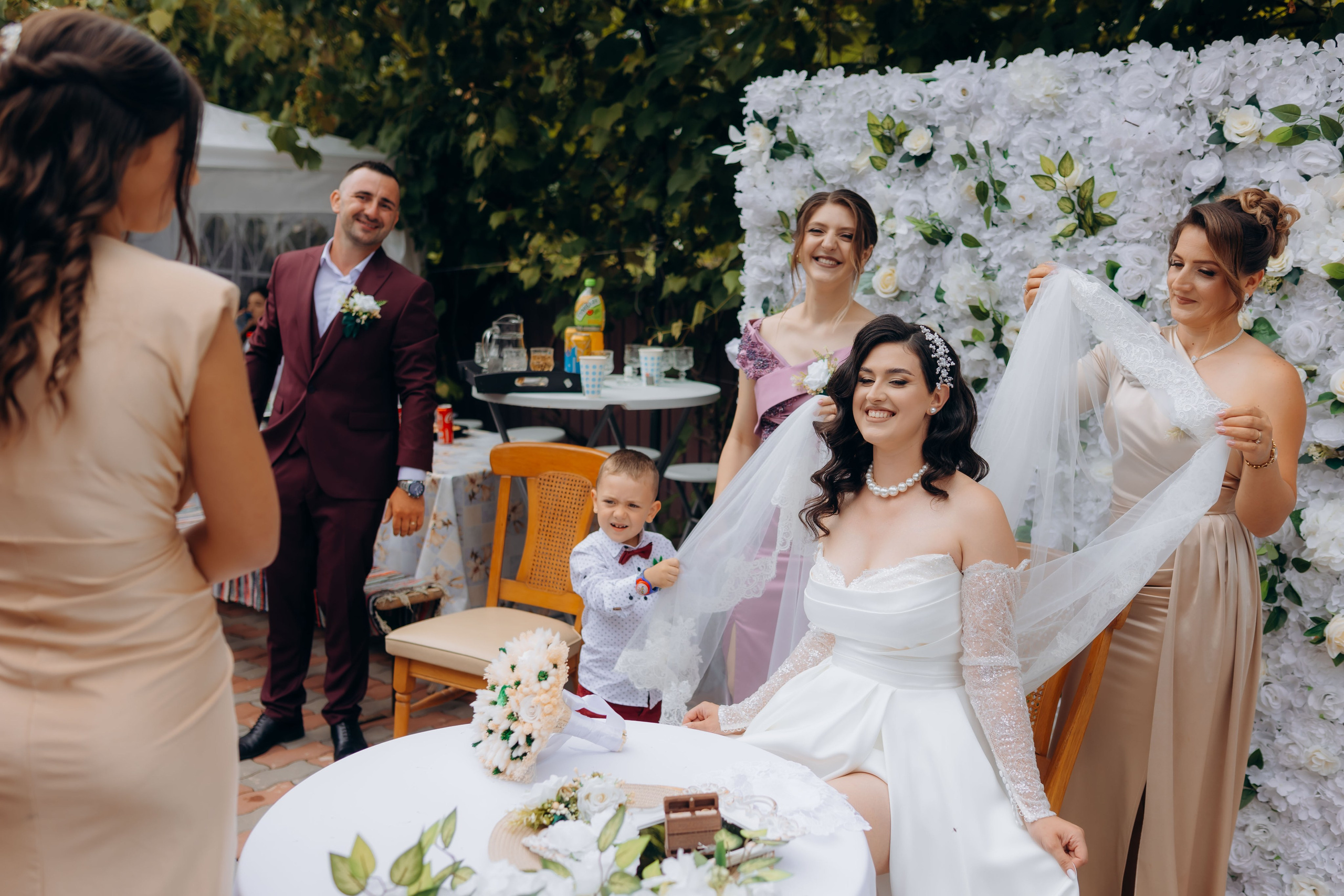 Nunta Nicoleta & Răzvan | Fotografie & Videografie Profesională. Servicii foto-video profesionale, pentru momente de neuitat