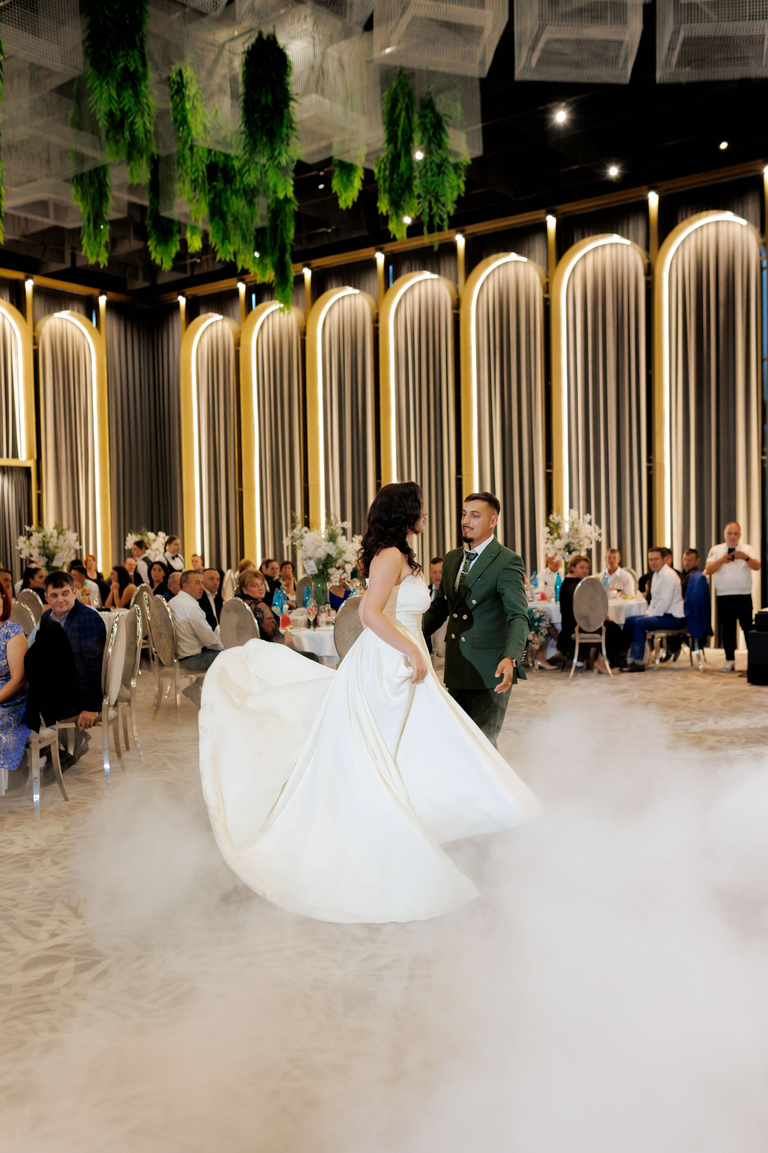 Nunta Nicoleta & Răzvan | Fotografie & Videografie Profesională. Servicii foto-video profesionale, pentru momente de neuitat