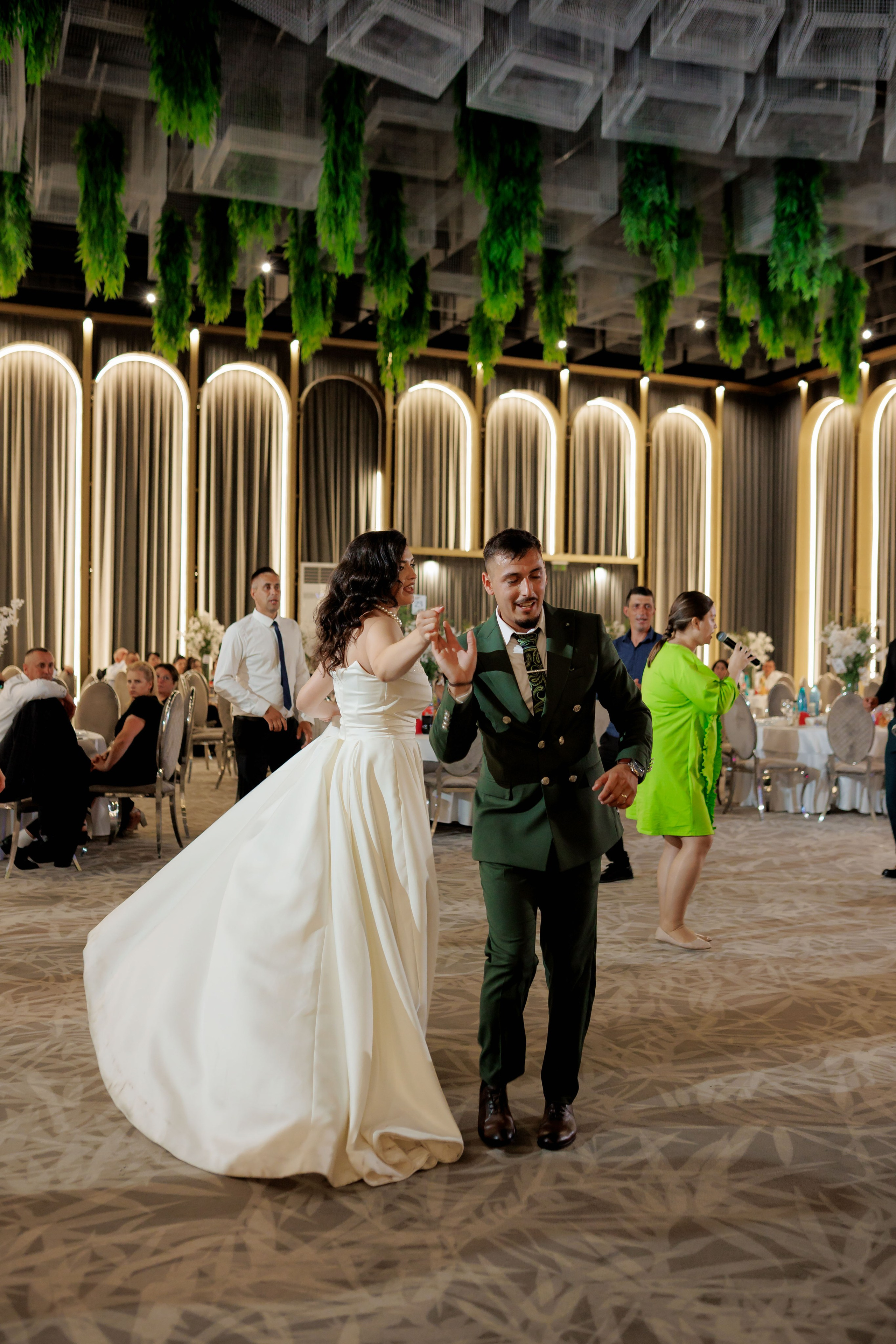 Nunta Nicoleta & Răzvan | Fotografie & Videografie Profesională. Servicii foto-video profesionale, pentru momente de neuitat