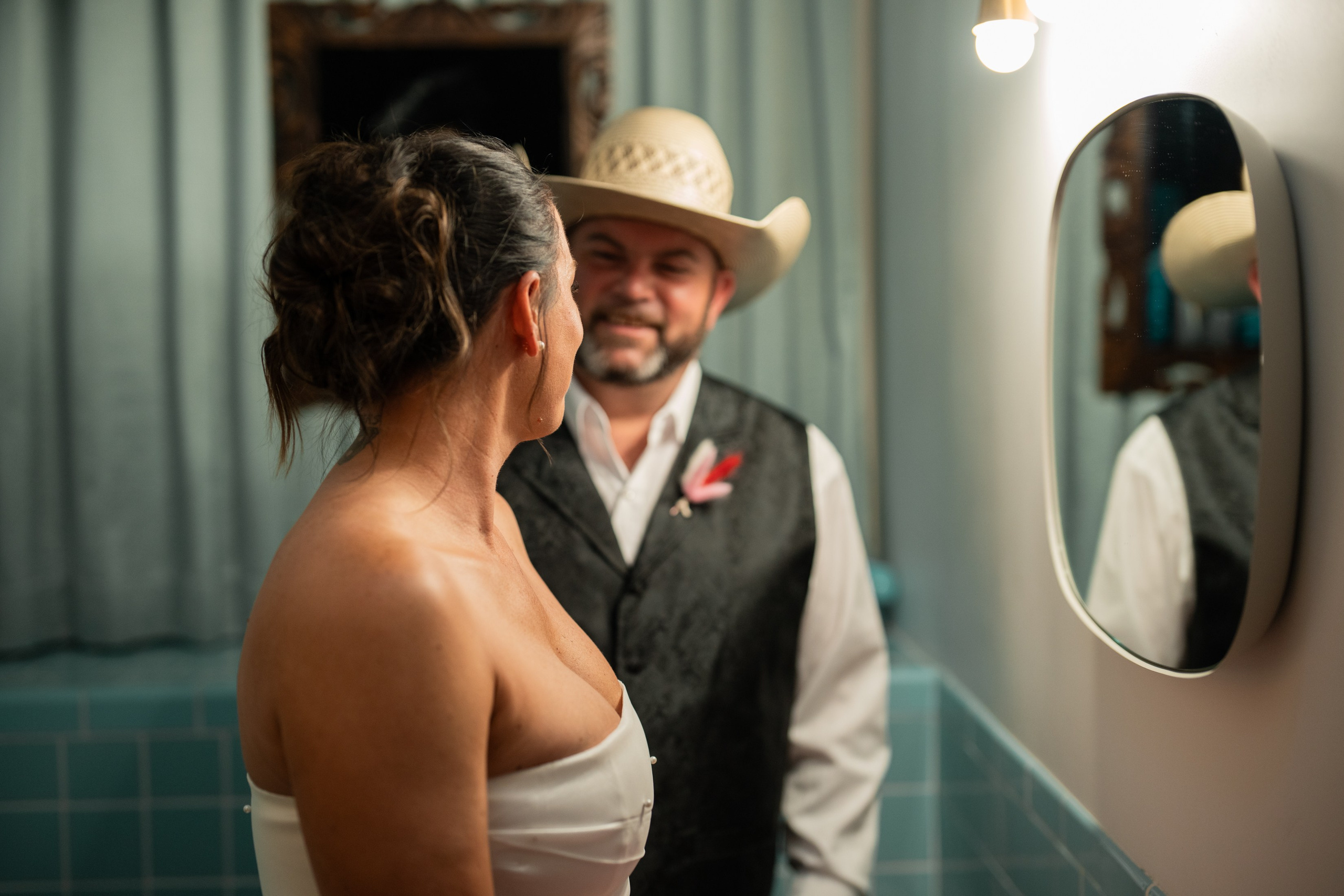 Jaye&Richie. Wedding & elopement photographer Viktoriya Kravtsov. Las Vegas