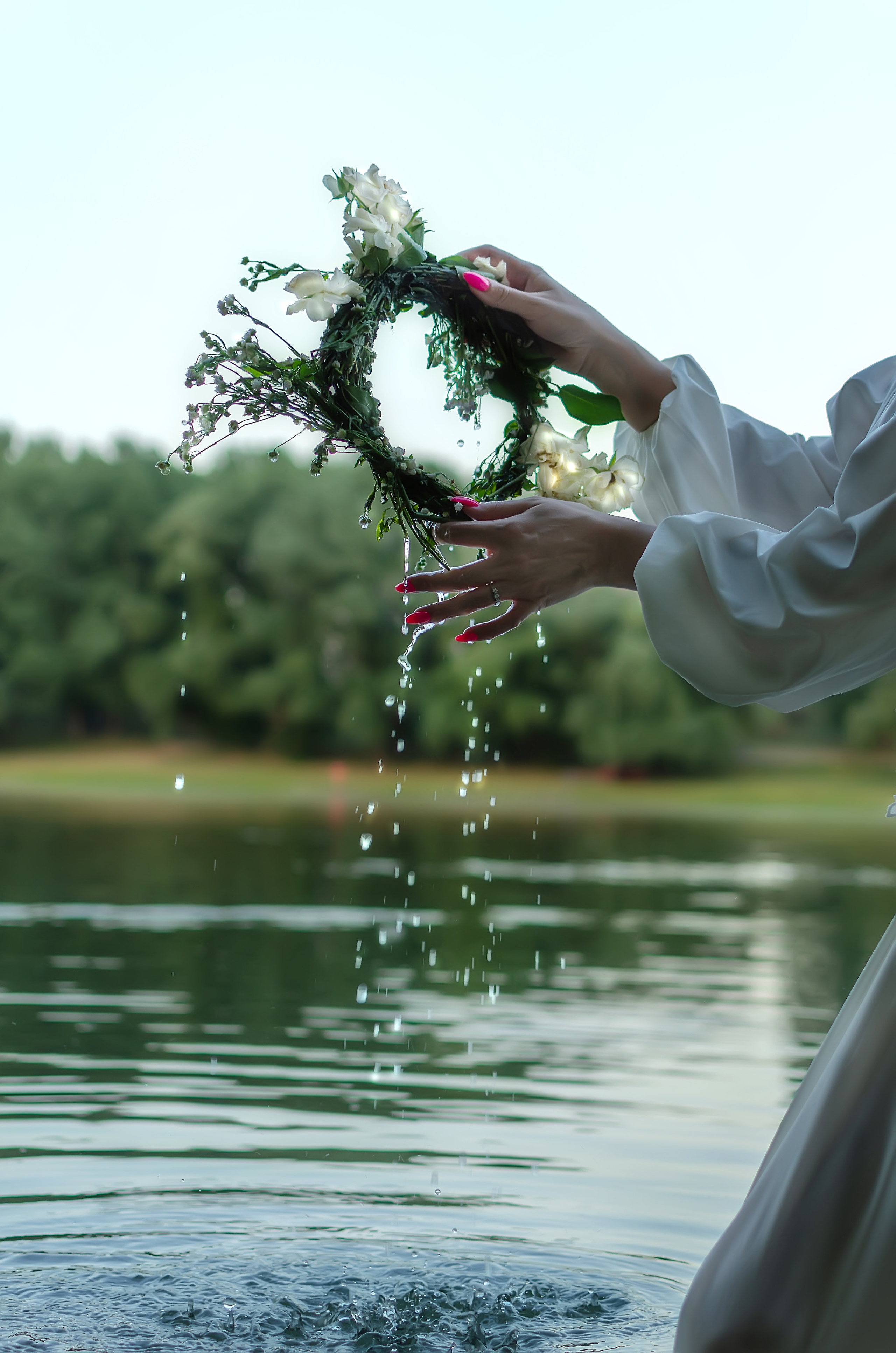 Ивана Купала. Фотосессия в воде. Фотосессия в реке. Женский портрет. Нимфа. Серена. Русалка.