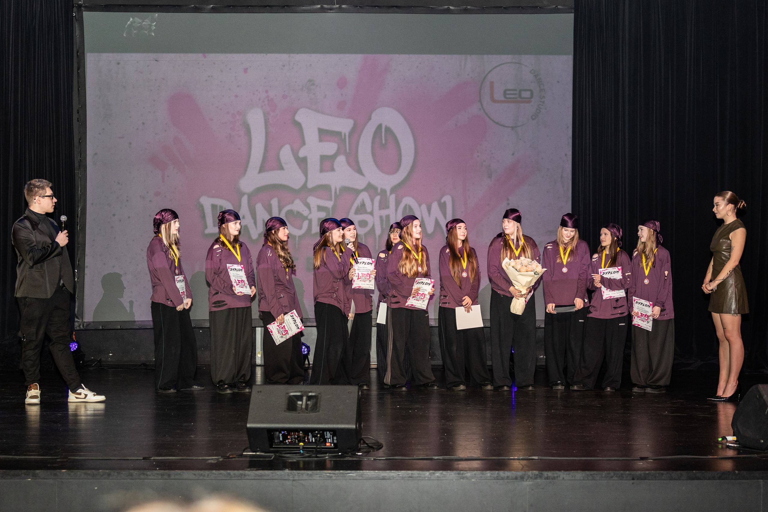 LEO DANCE SHOW WINTER 2025. Семейный и детский фотограф в Варшаве Мила Бобровская