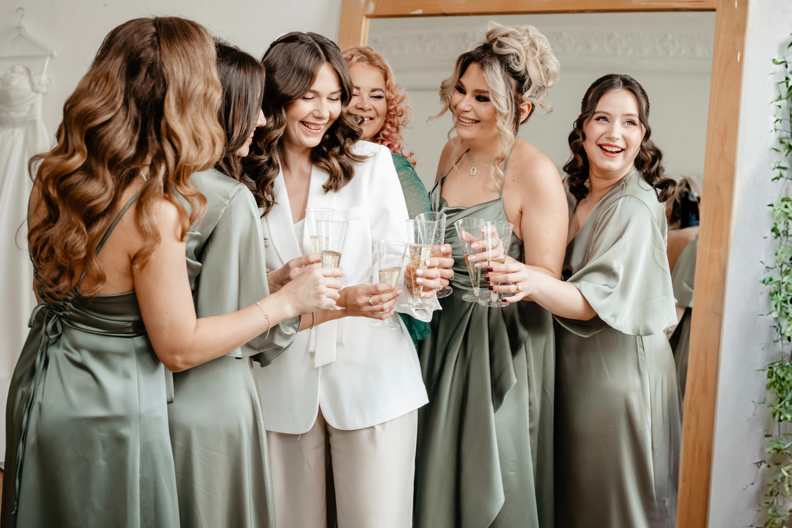 Nunta Alexandra si Viorel — Jubile Ballroom — Pregatiri si Biserica. Ana Maria Dragan Fotograf Evenimente