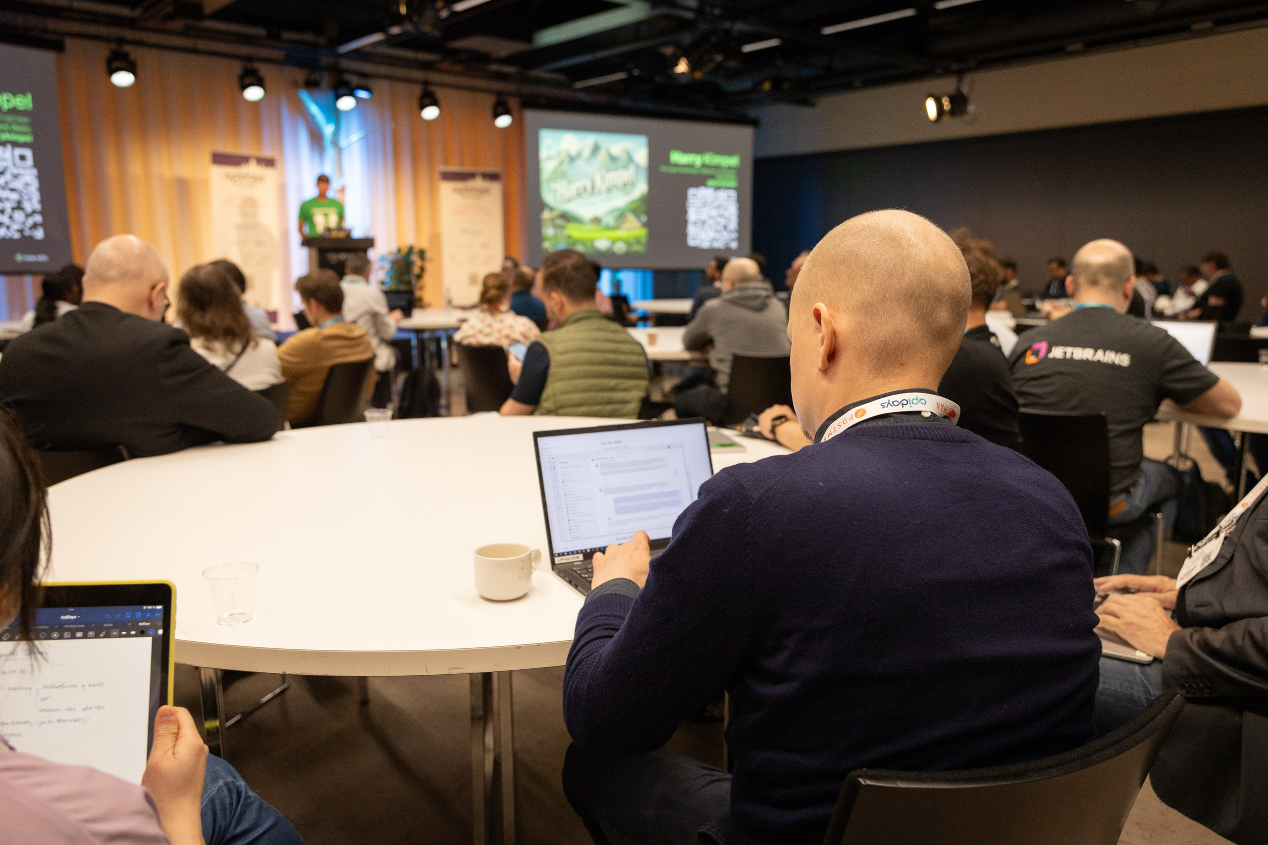 Juhla. Perhe-, hää- ja muotokuva valokuvaaja Helsingissä | Espoossa | Vantaa