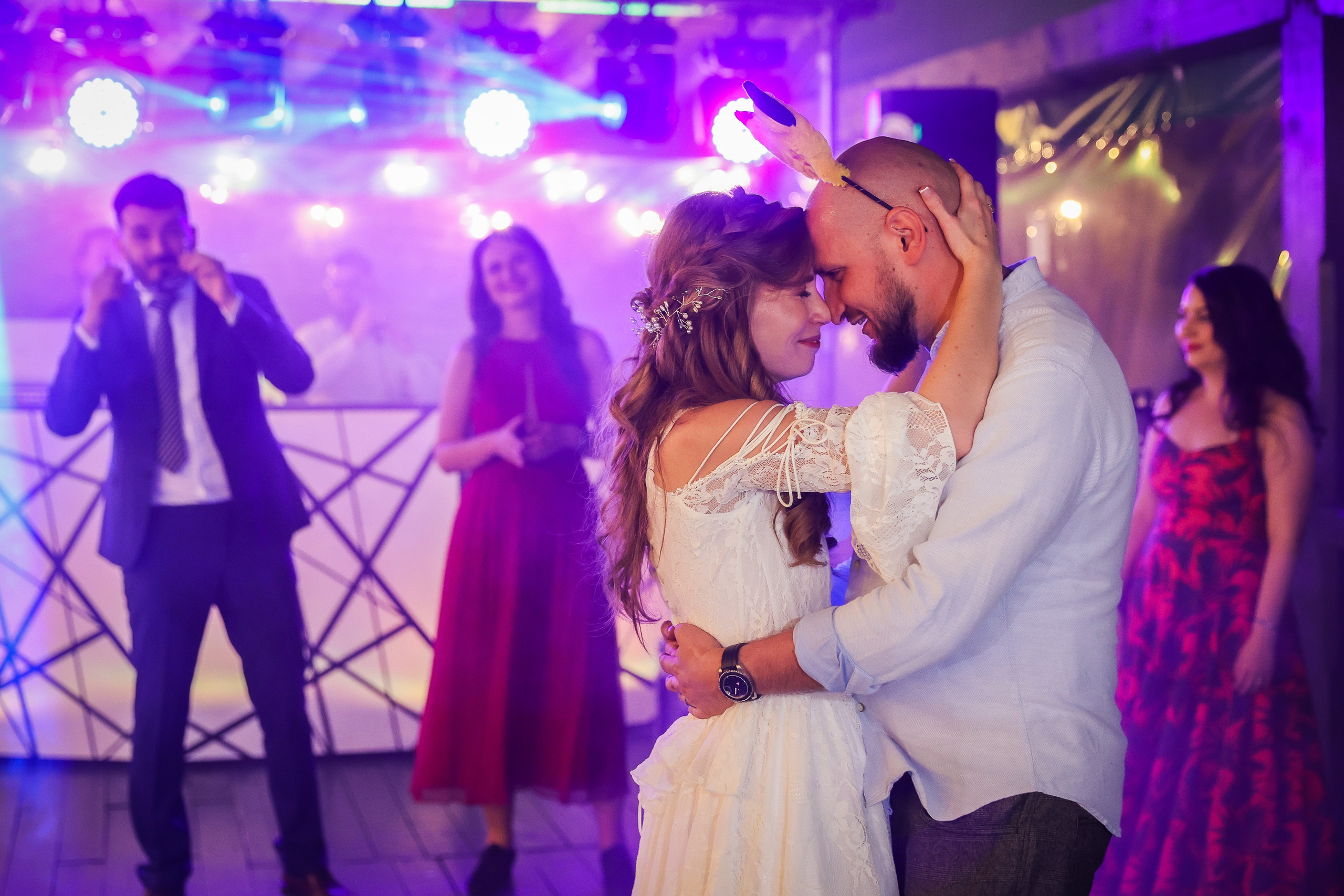 Orsi & Remus, eleganță în inima Transilvaniei. Rares Bucur is a professional wedding photographer based in Cluj-Napoca, Romania, specializing in wedding photography