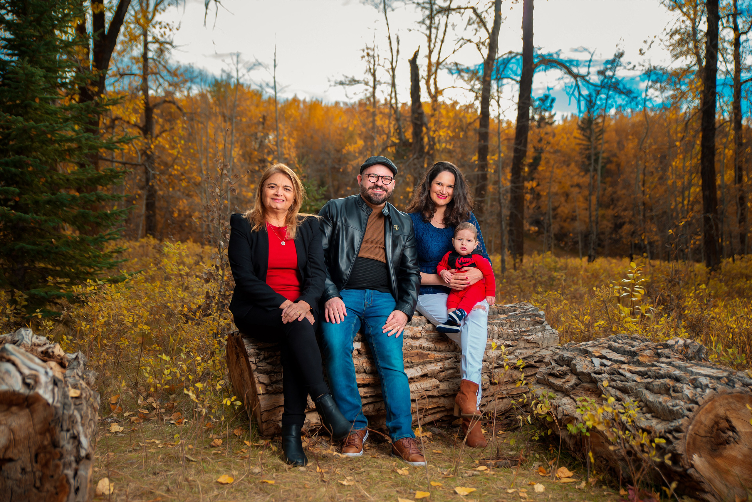 Leonardo’s Family. Carlos Lima Photography — Photographer in Calgary