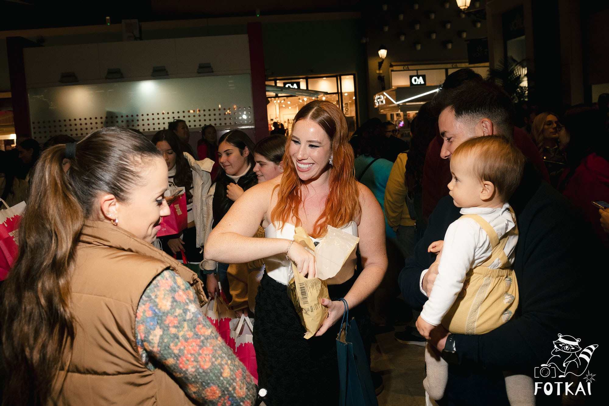 Inauguración de Las Tartas de Julita en La Zenia — fotoreportaje del evento | FOTKAI