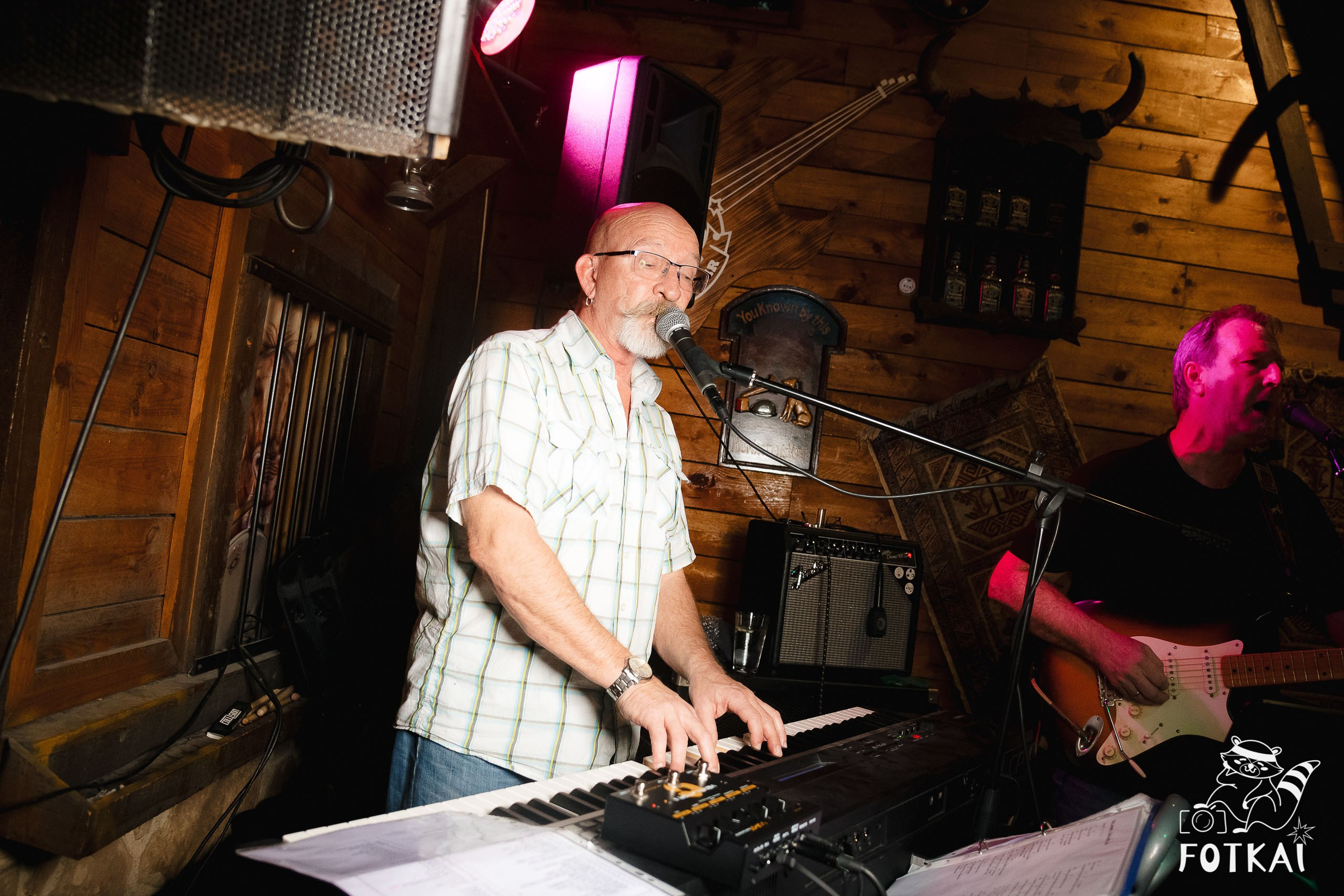 The Comebacks en El Paso Rock Bar Torrevieja: Reportaje fotográfico 11.10.25 | FOTKAI