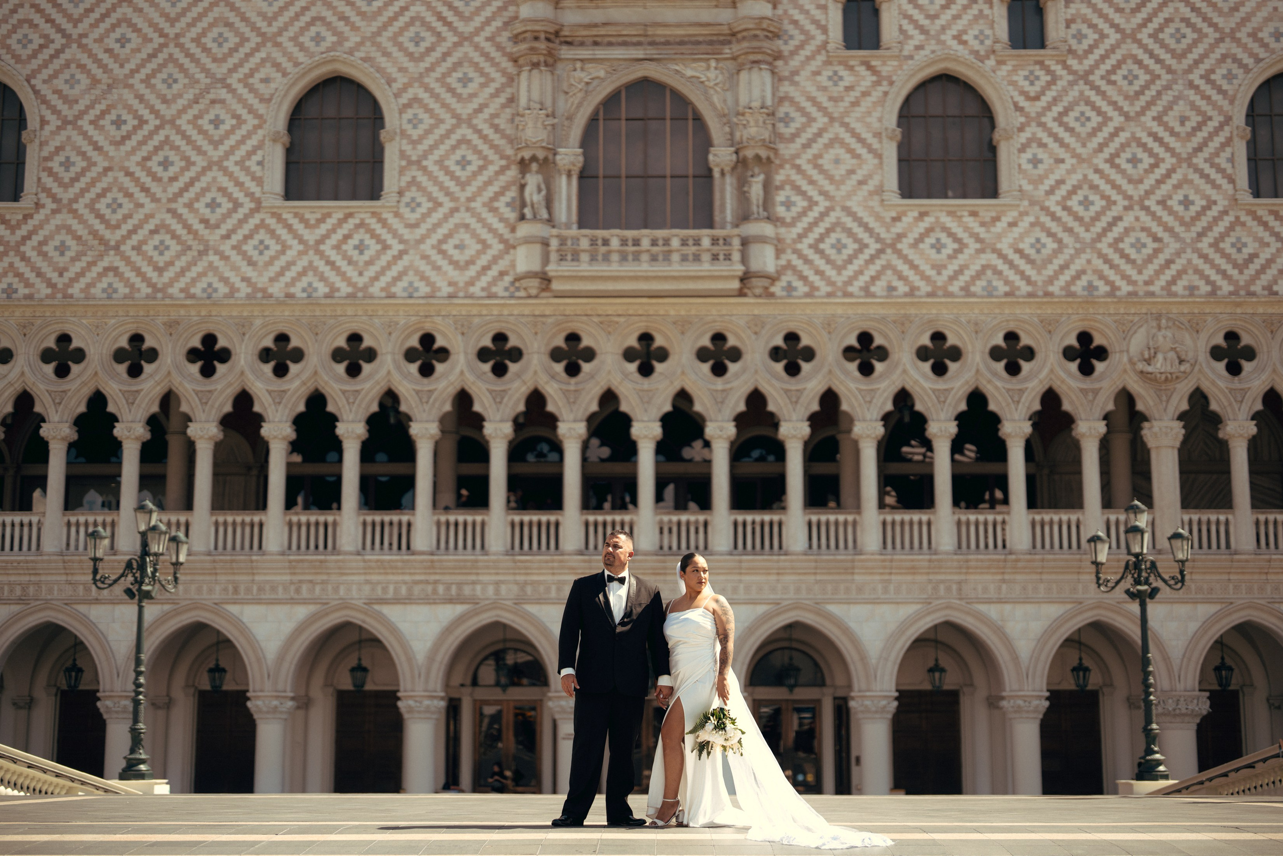 Noelani&Alex. Wedding & elopement photographer Viktoriya Kravtsov. Las Vegas