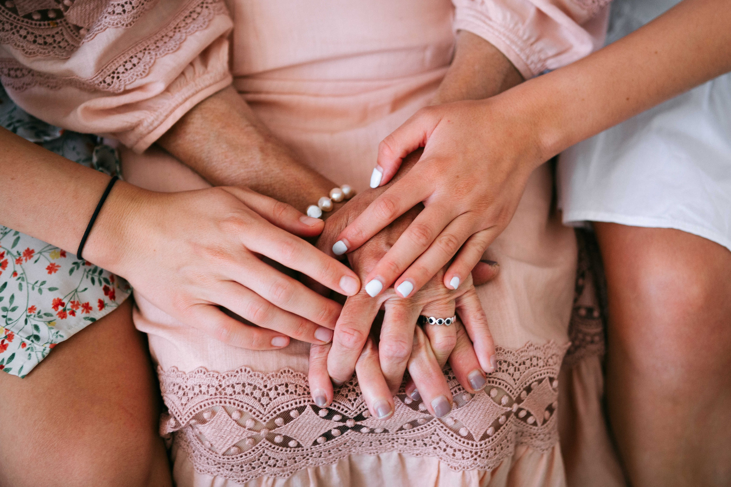 MAALE ADUMIM, HOME PHOTO SESSION + DESERT. Https://shi-photo.com/