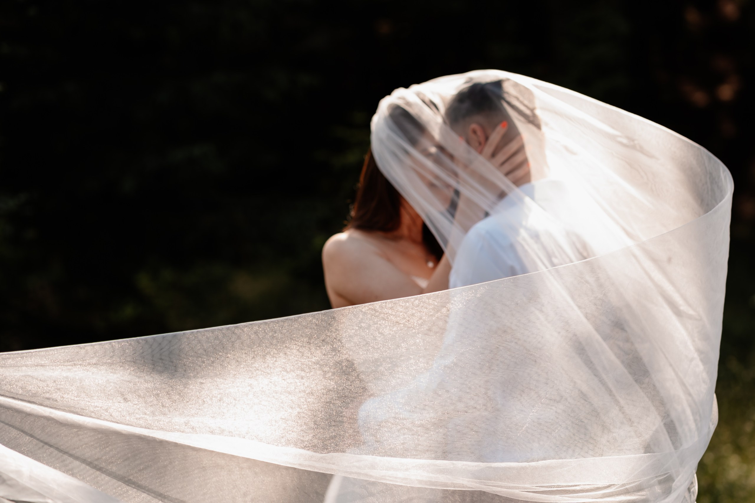 Trash the dress — Lorena&Adi  - Mihai Popa. Mihai Popa |Wedding Photographer | Worldwide | Bucharest