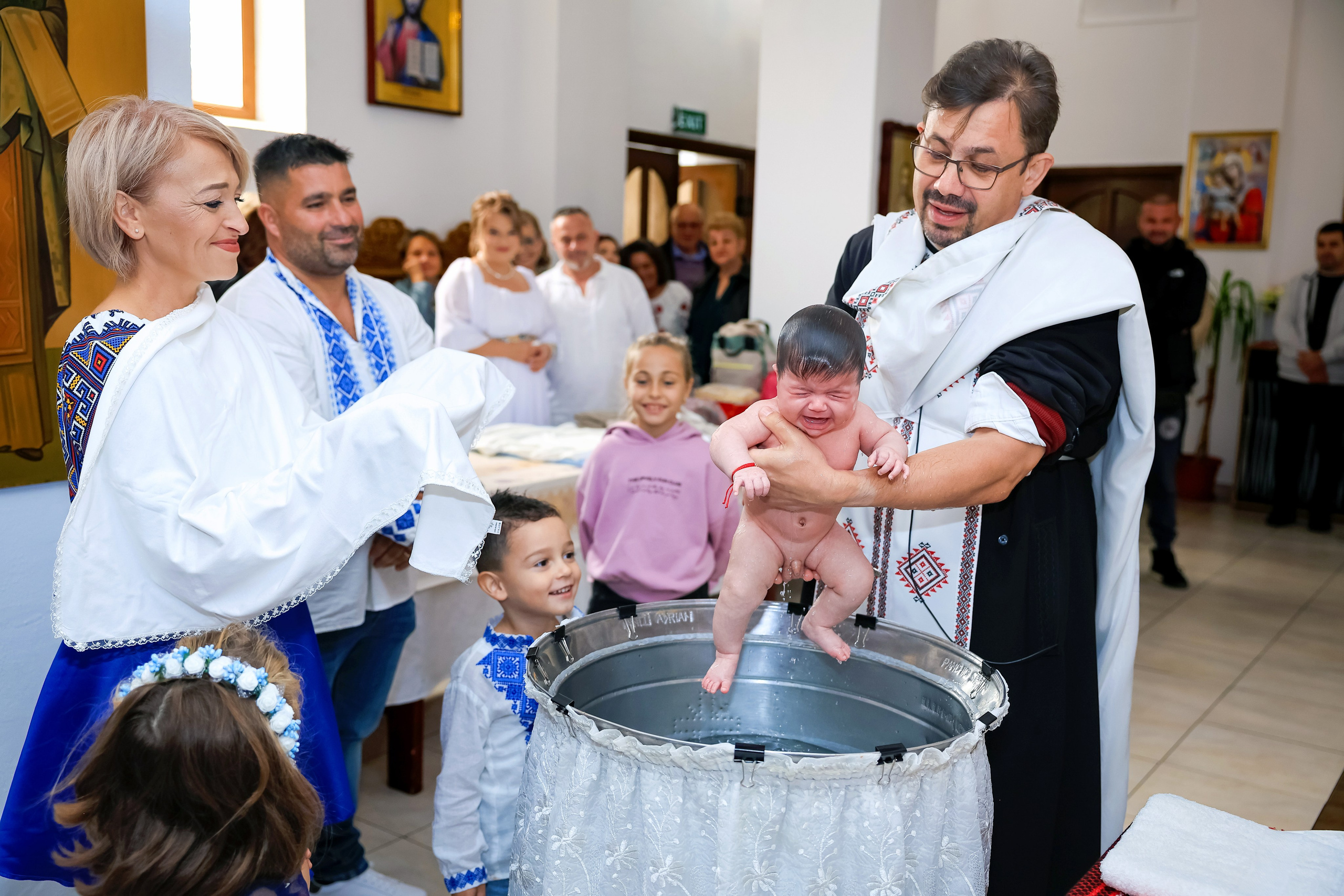 Andrei Sebastian. Moments By Gub