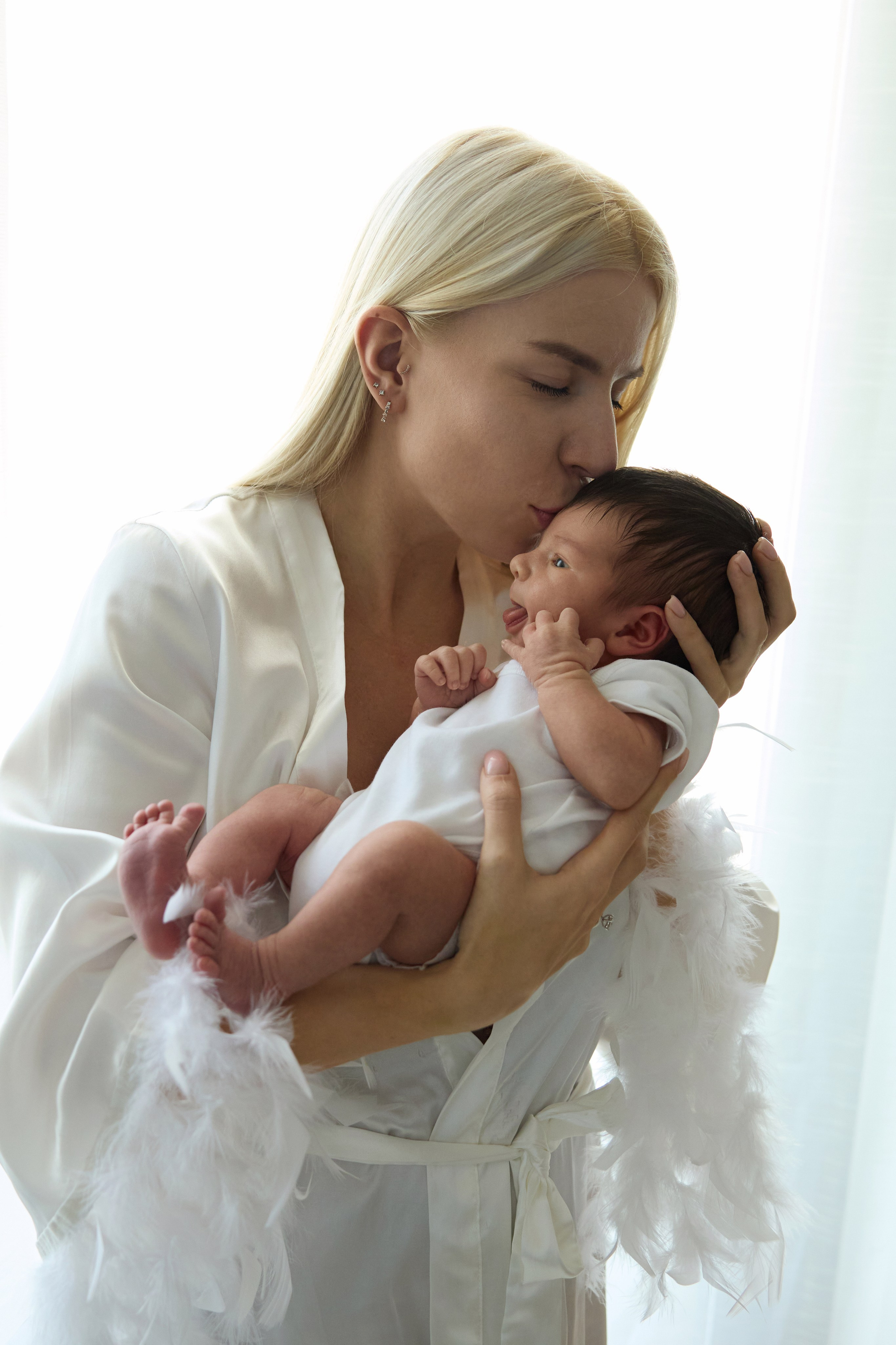 Maternity & Birth Photographer in Dubai | Alexandra Lasheva