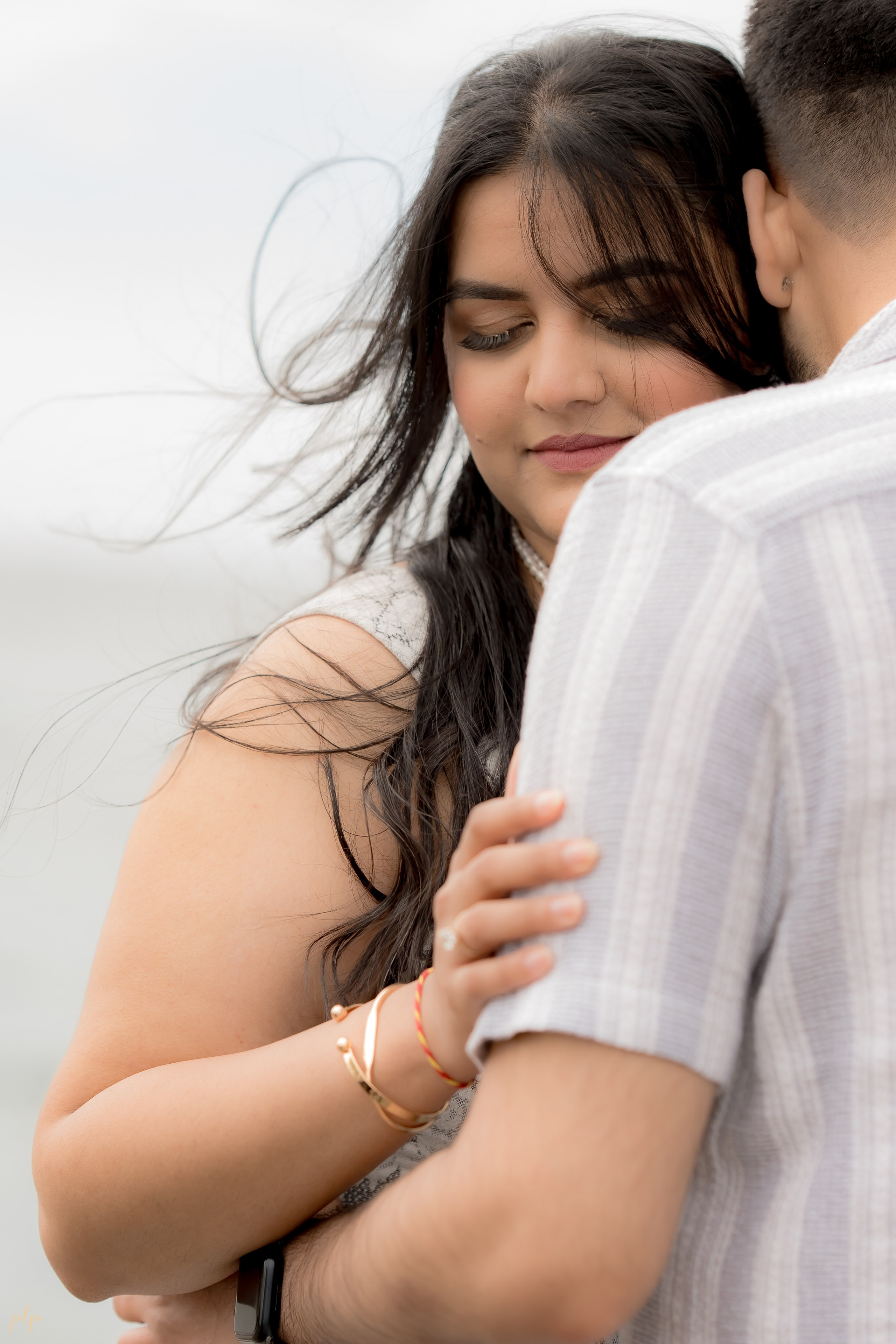 Dhairya and Krupali. Wedding Photographers and Filmmakers