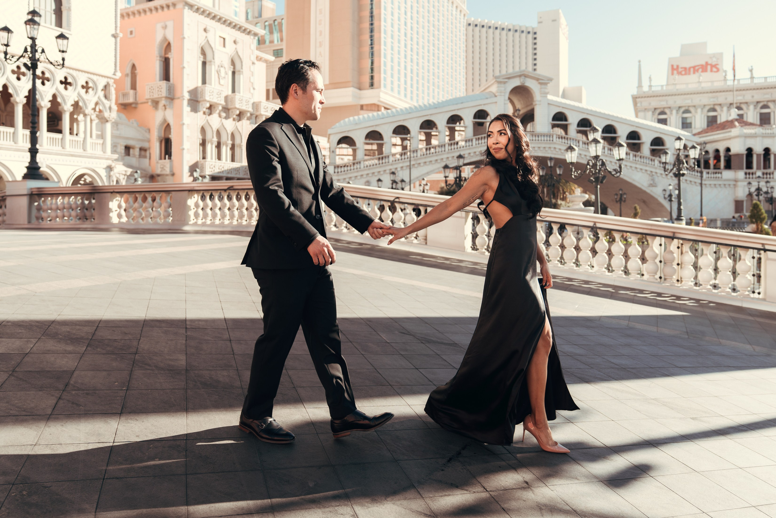 Calah&Matthew. Wedding & elopement photographer Viktoriya Kravtsov. Las Vegas