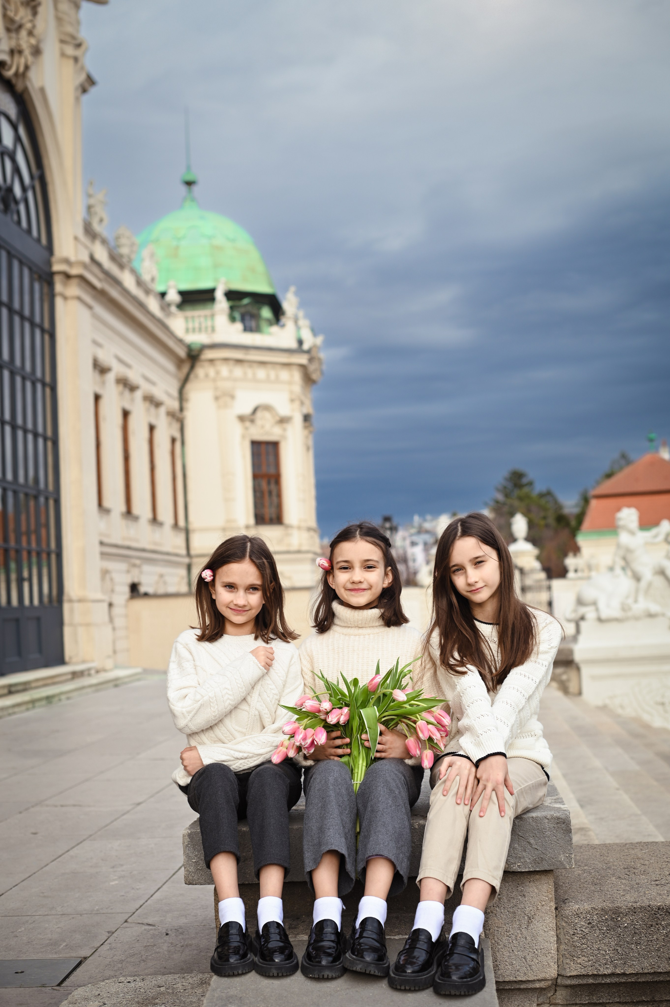 Oksana and girls. Photo Vienna and Bratislava