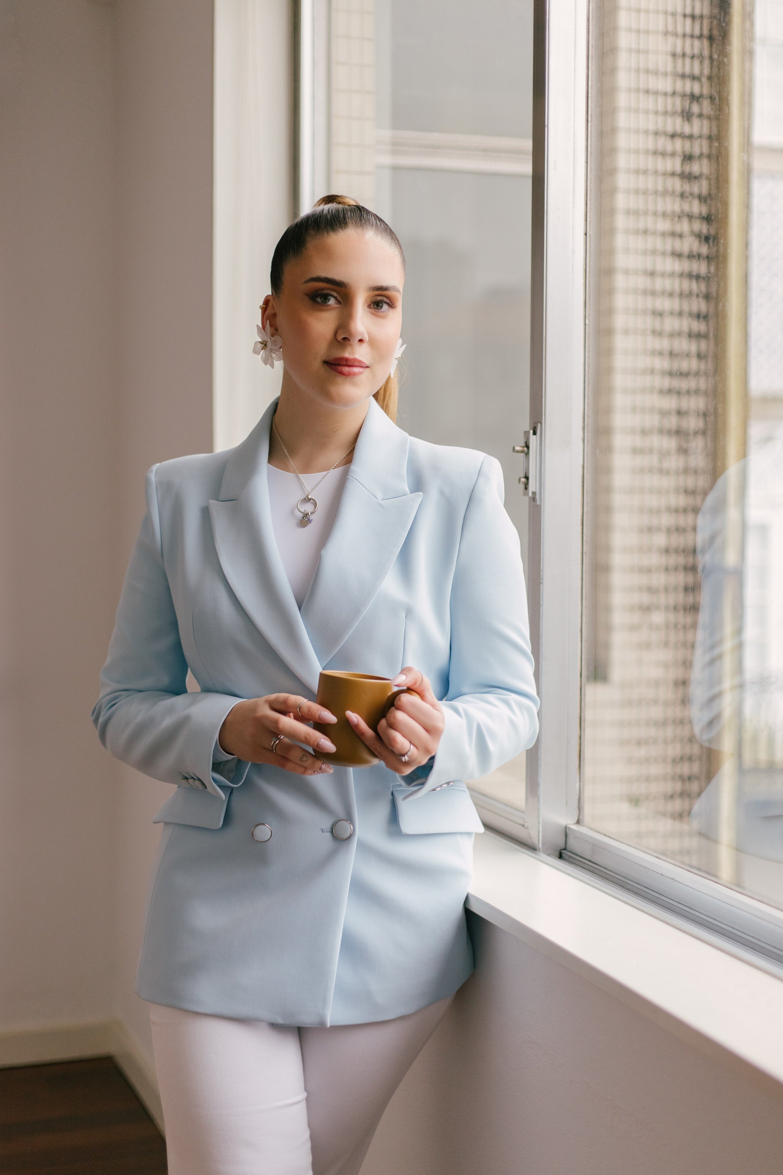 Adriana Silvestre. Davi Valente