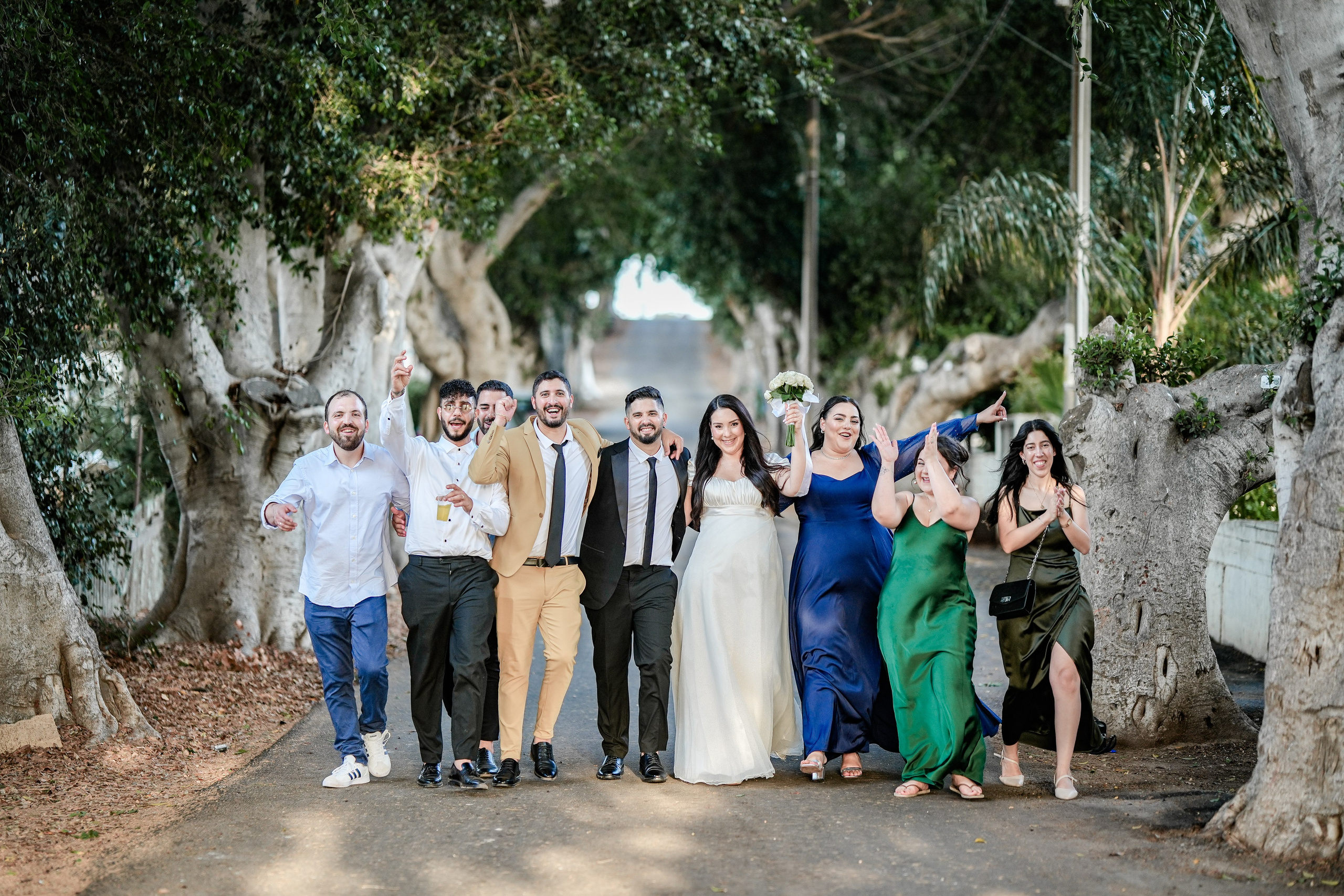 May & Aviel. לופו צלמים — צילום חתונות ואירועים