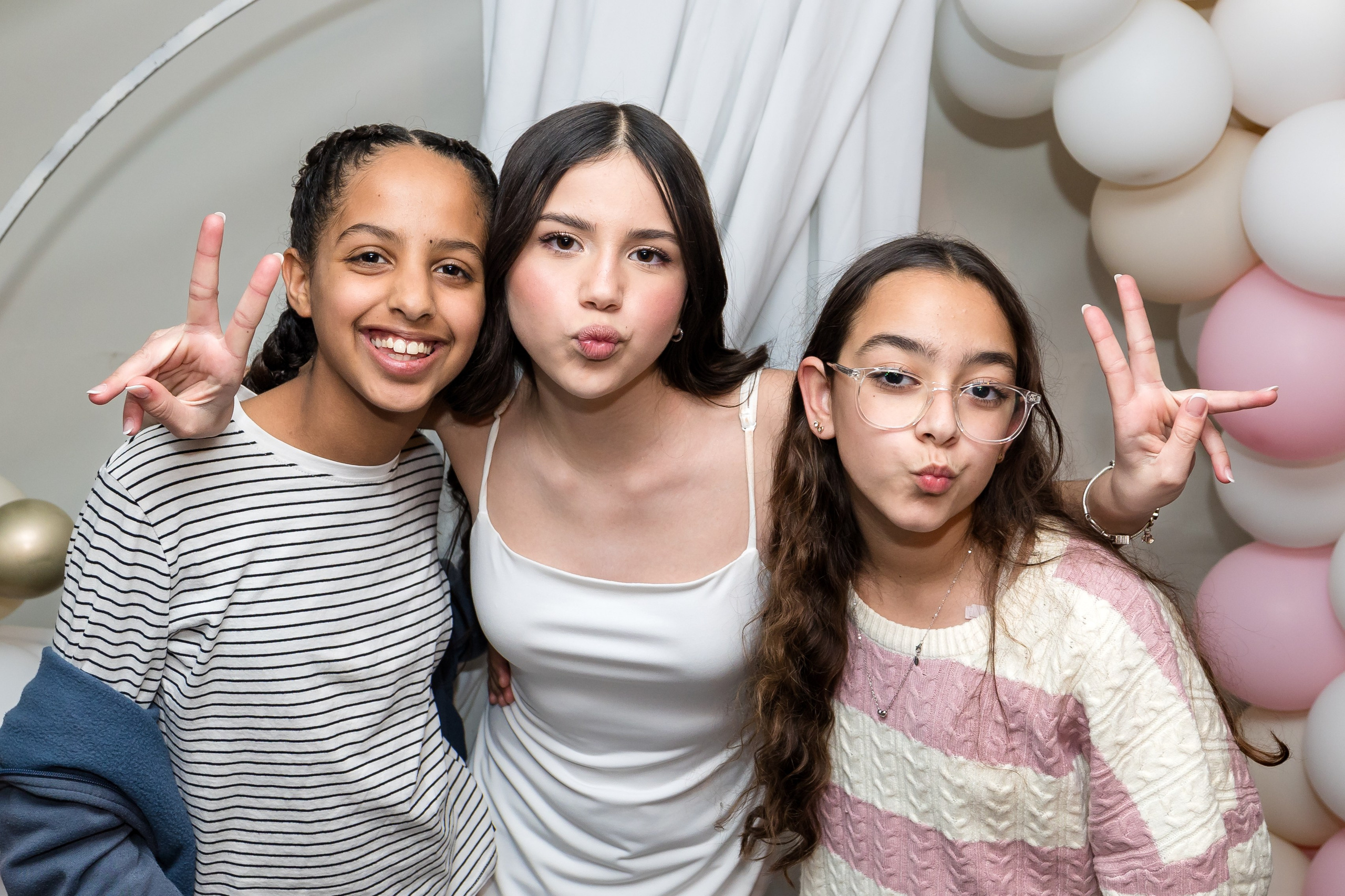 Noya. AMIR BUCHNIK PHOTOGRAPHER