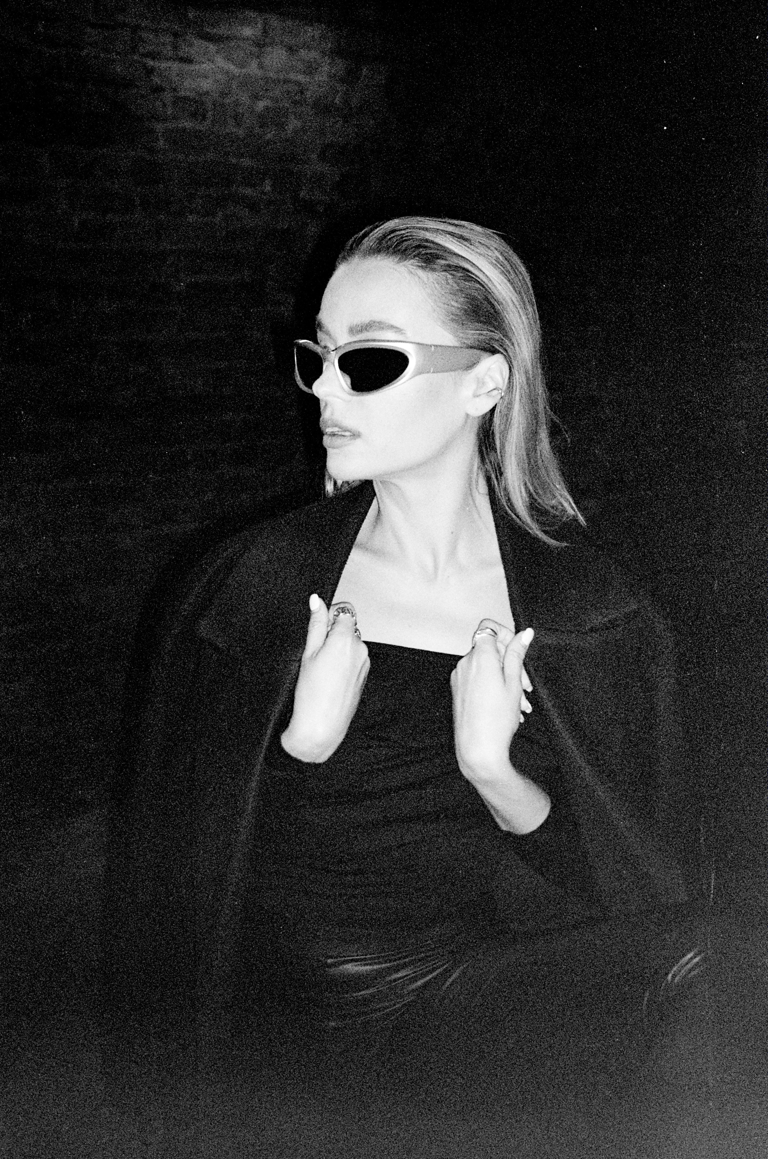 Aliona — BW Film. SASHA FREEMIND