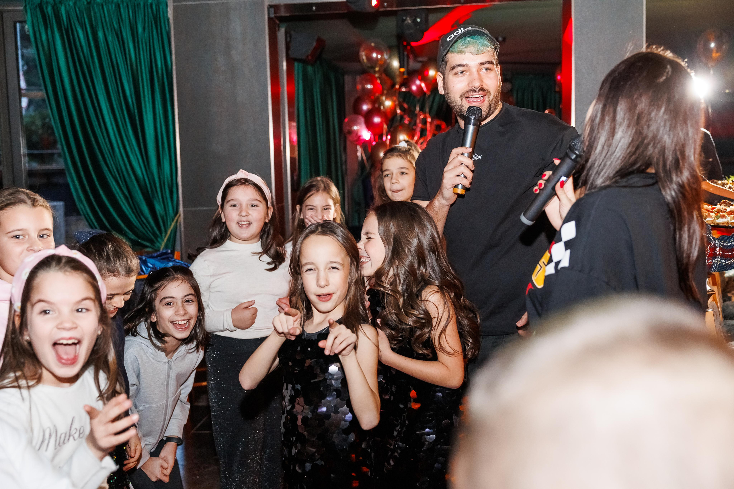 Честит Рожден Ден!. Фотограф Ирина Йотова