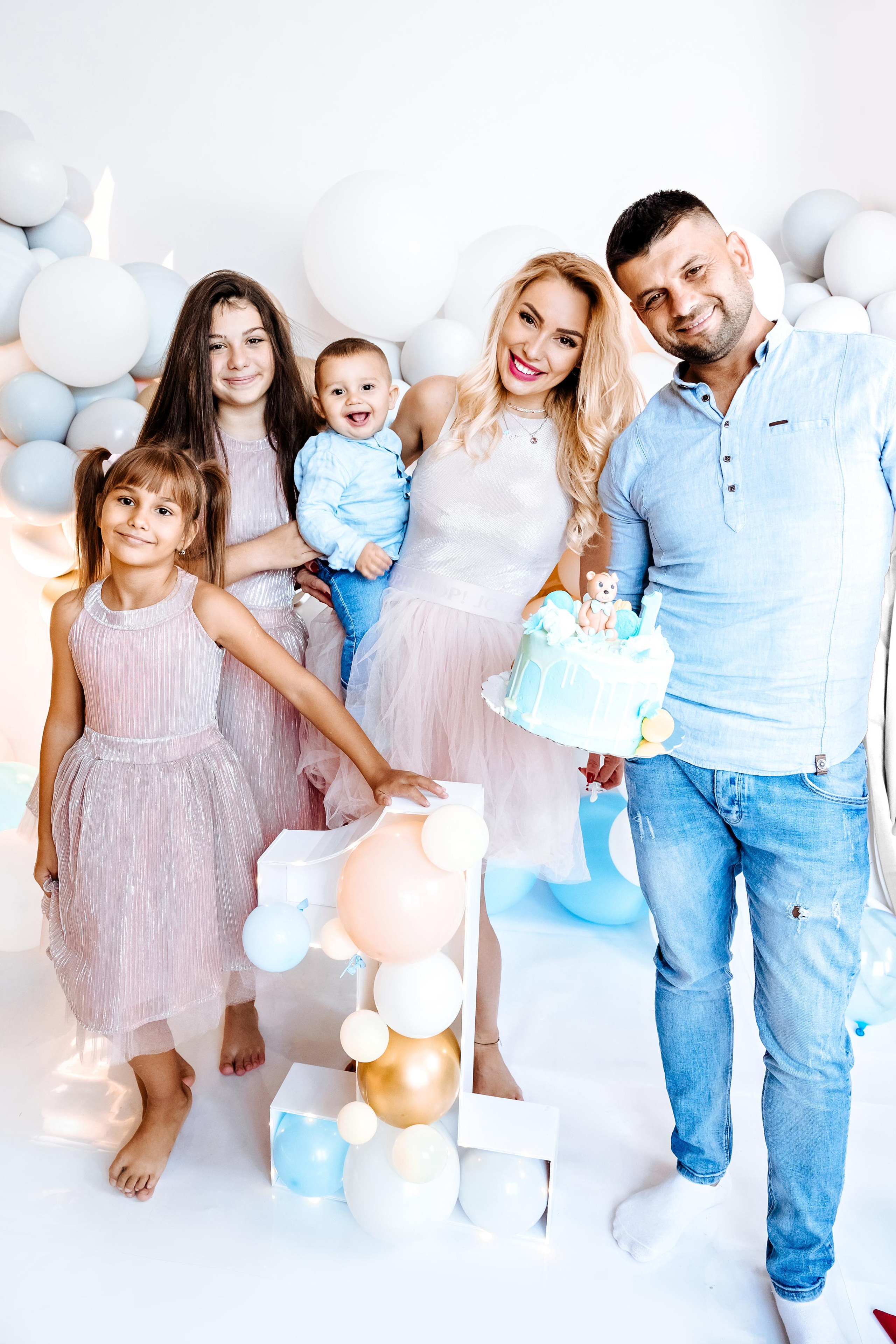 Честит Рожден Ден. Фотограф Ирина Йотова