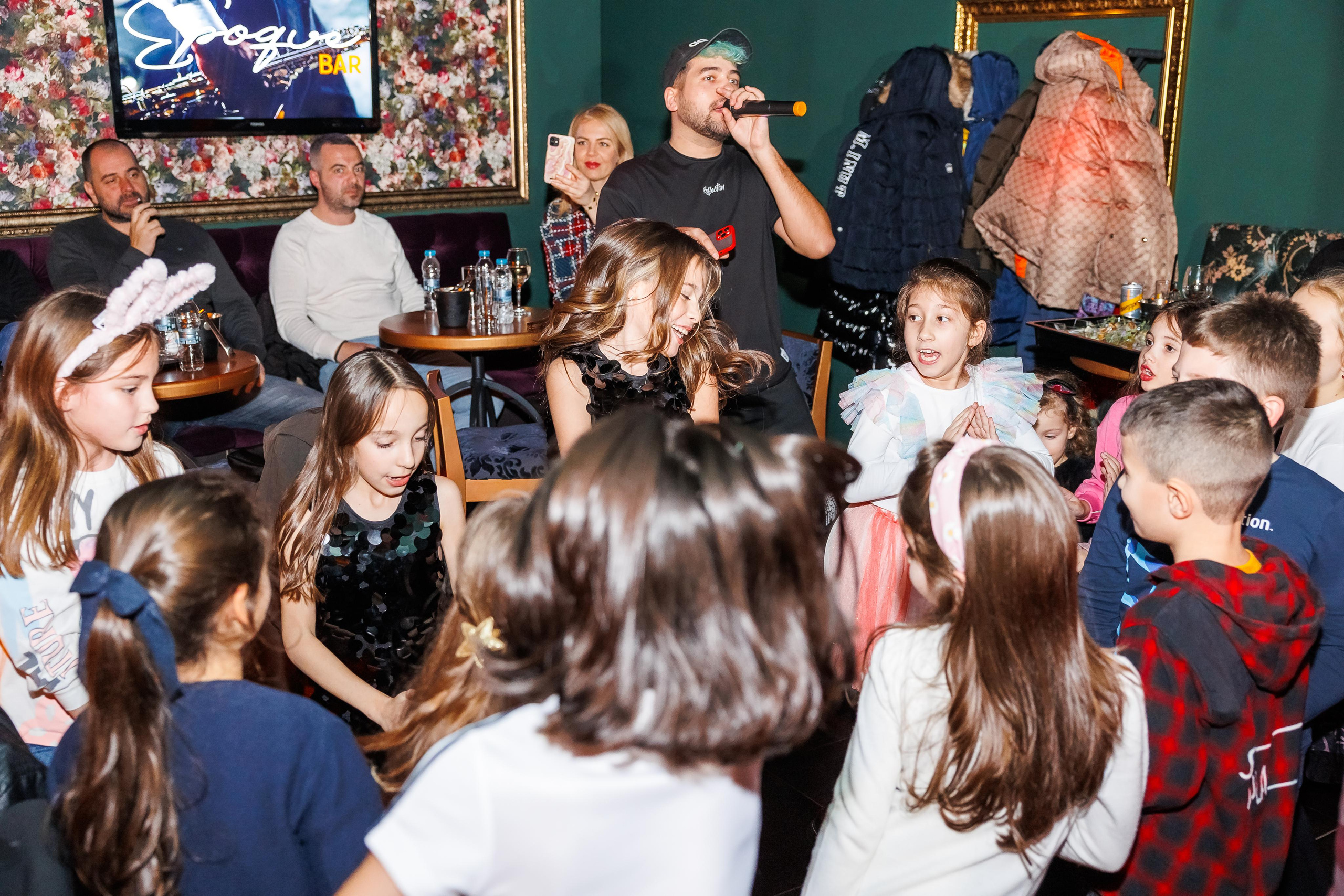 Честит Рожден Ден!. Фотограф Ирина Йотова