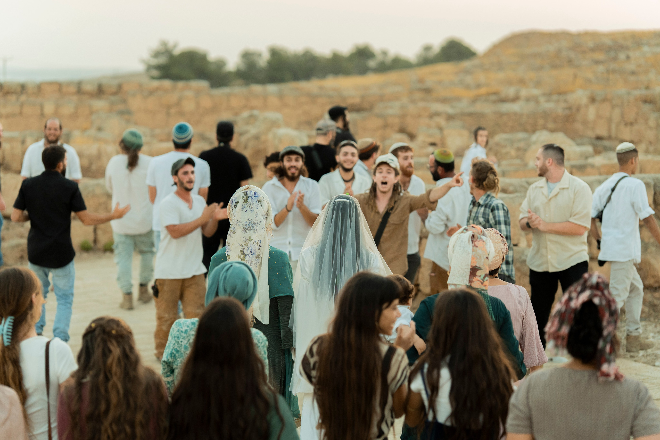 עדן ושלהבת. יוסף מזרחי צילום חתונה, ברית וזוגיות. צלם מקצועי שאוהב להוציא אתכם הכי יפים ברגעים הכי מרגשים