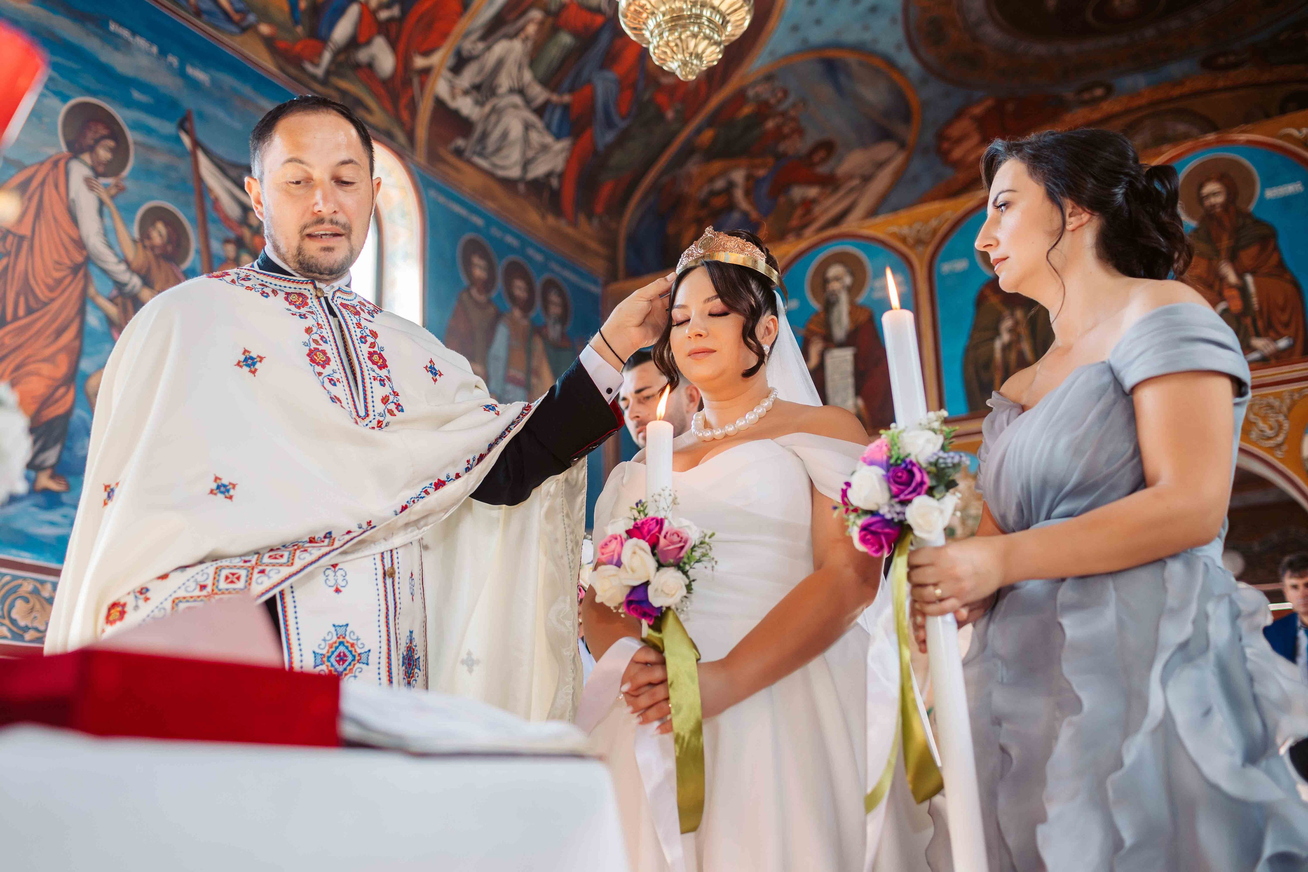 Crenguta & Robert. Contrast Studio