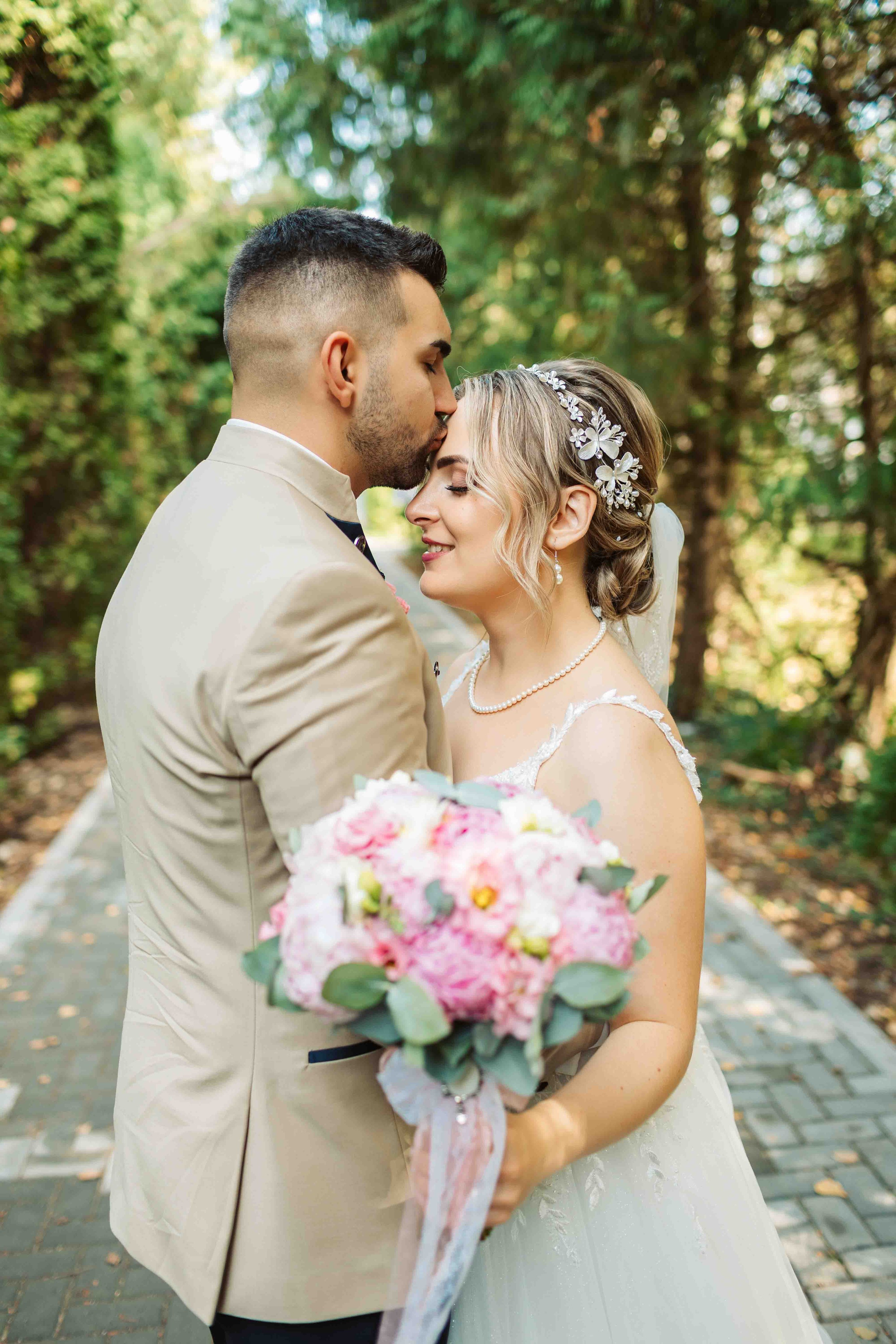 Diana & Lorand. Contrast Studio