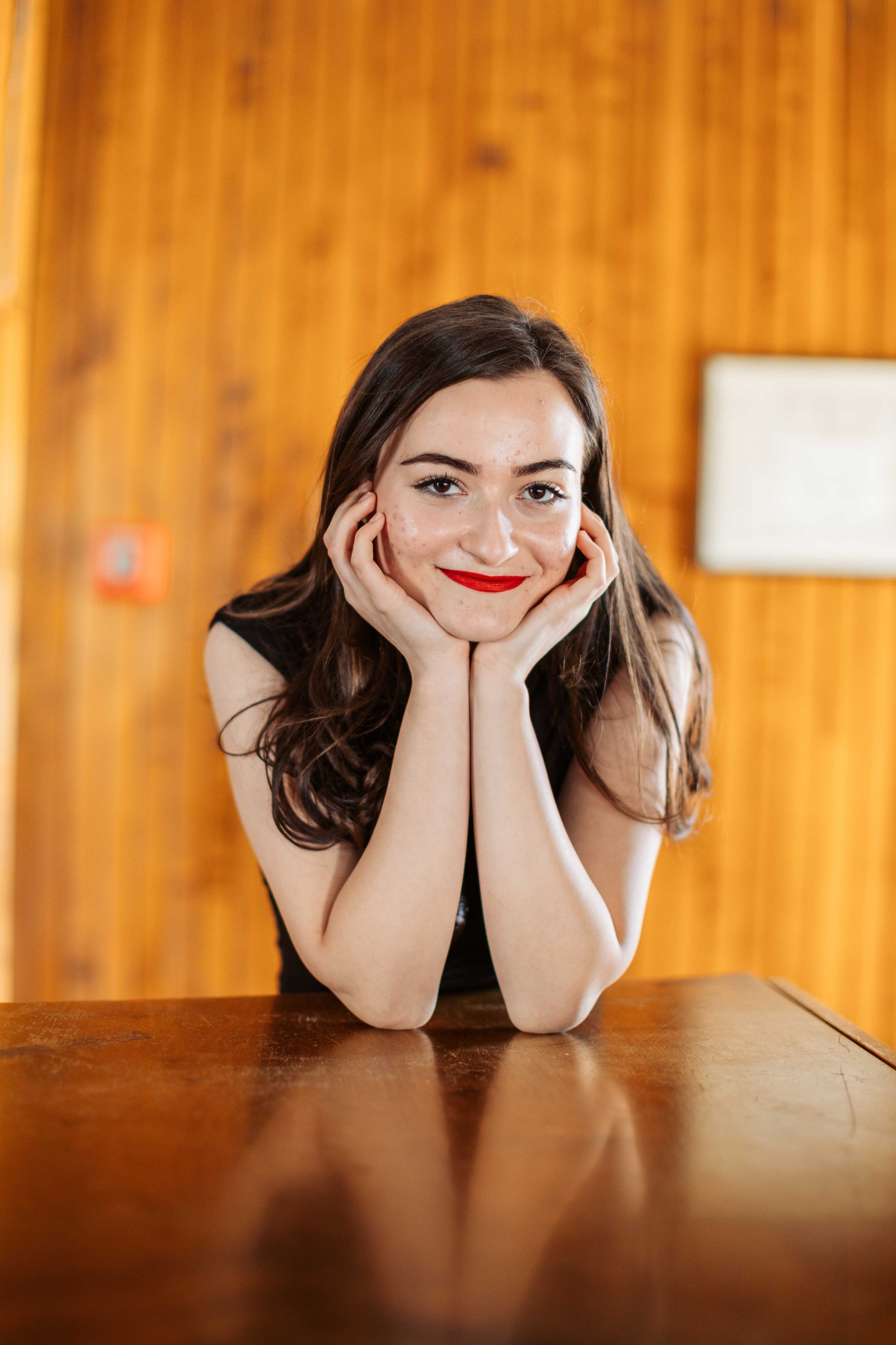 12C — Unirea. Contrast Studio