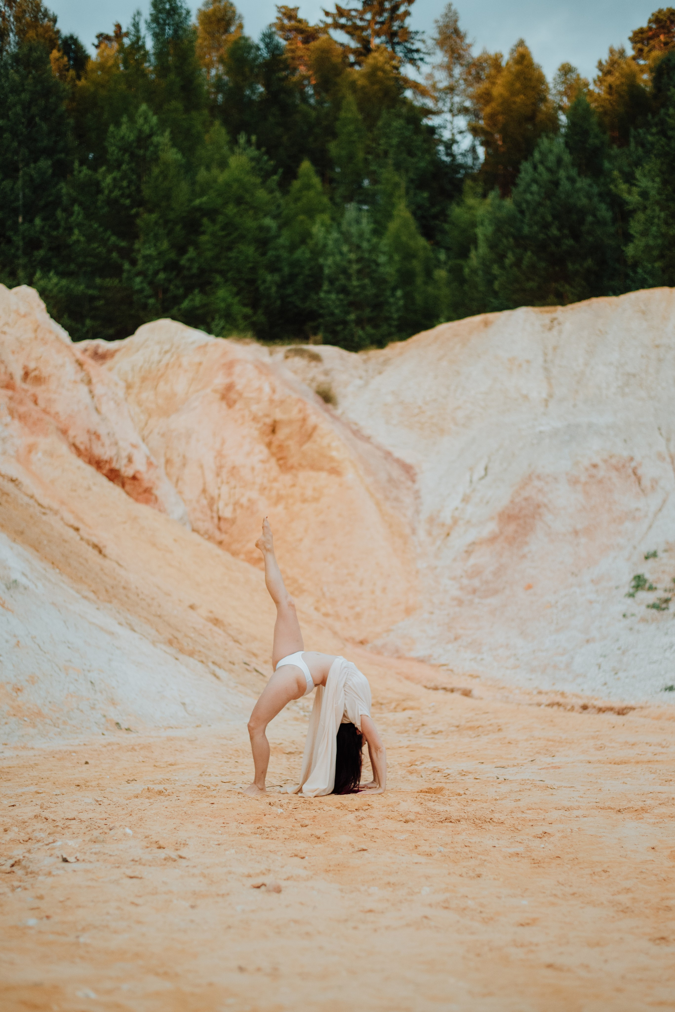 Eva. Lifestyle, wedding and family photographer