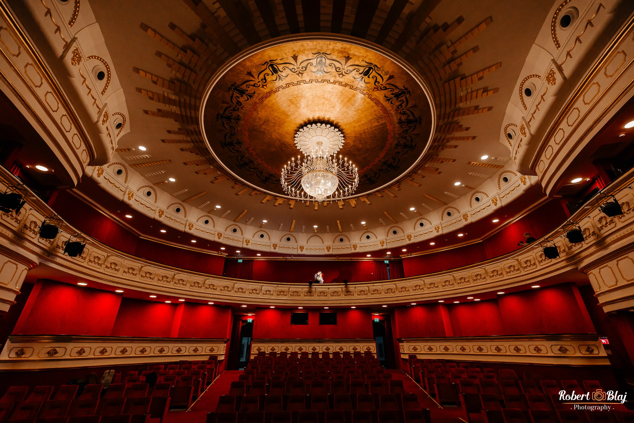 Iulia & Marian. Robert Blaj - Fotograf Nuntă Iași