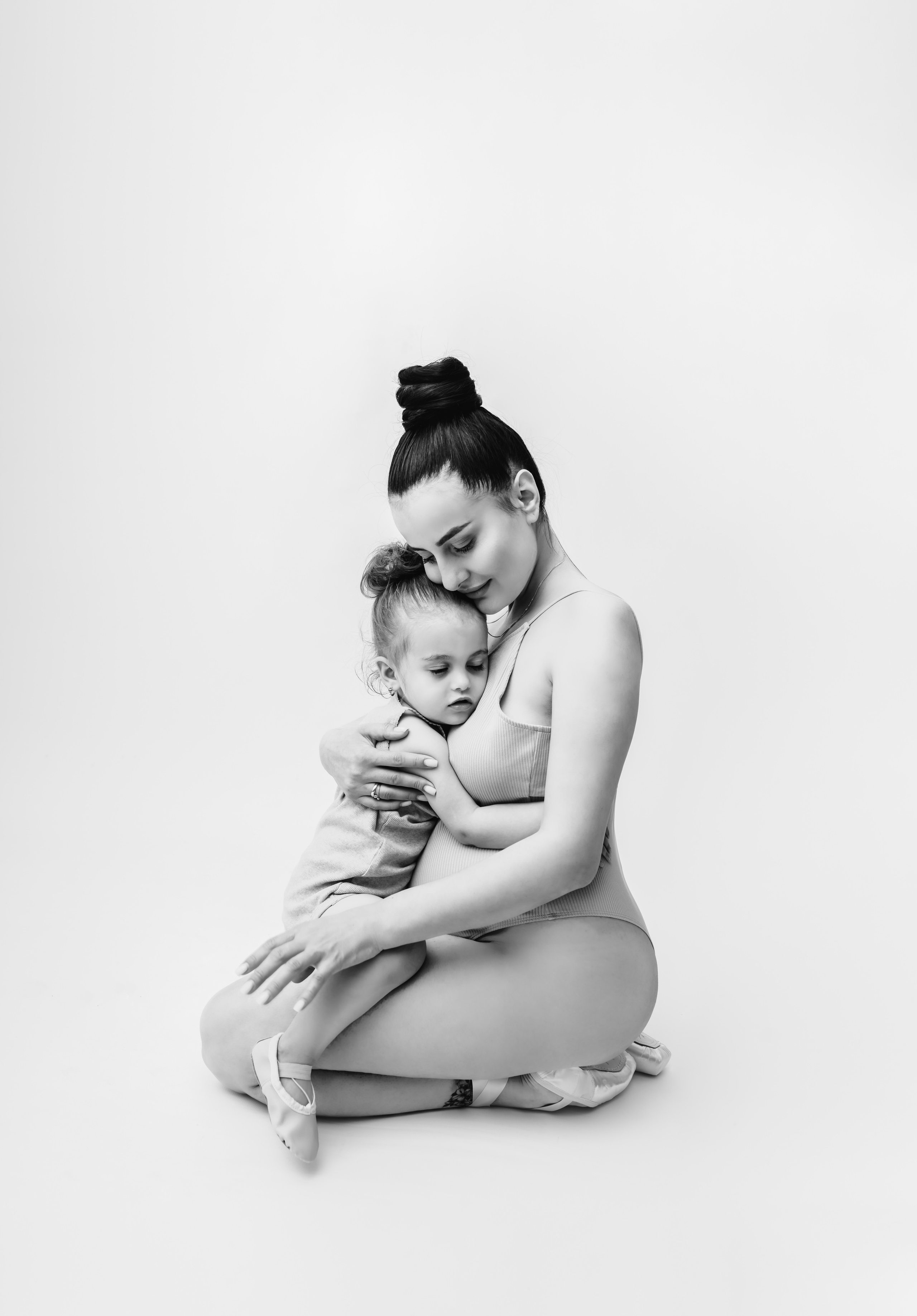 Pregnancy1. Https://www.instagram.com/grosu.photography?igsh=MTR6Y2xobGw1ZTluZg%3D%3D&utm_source=qr