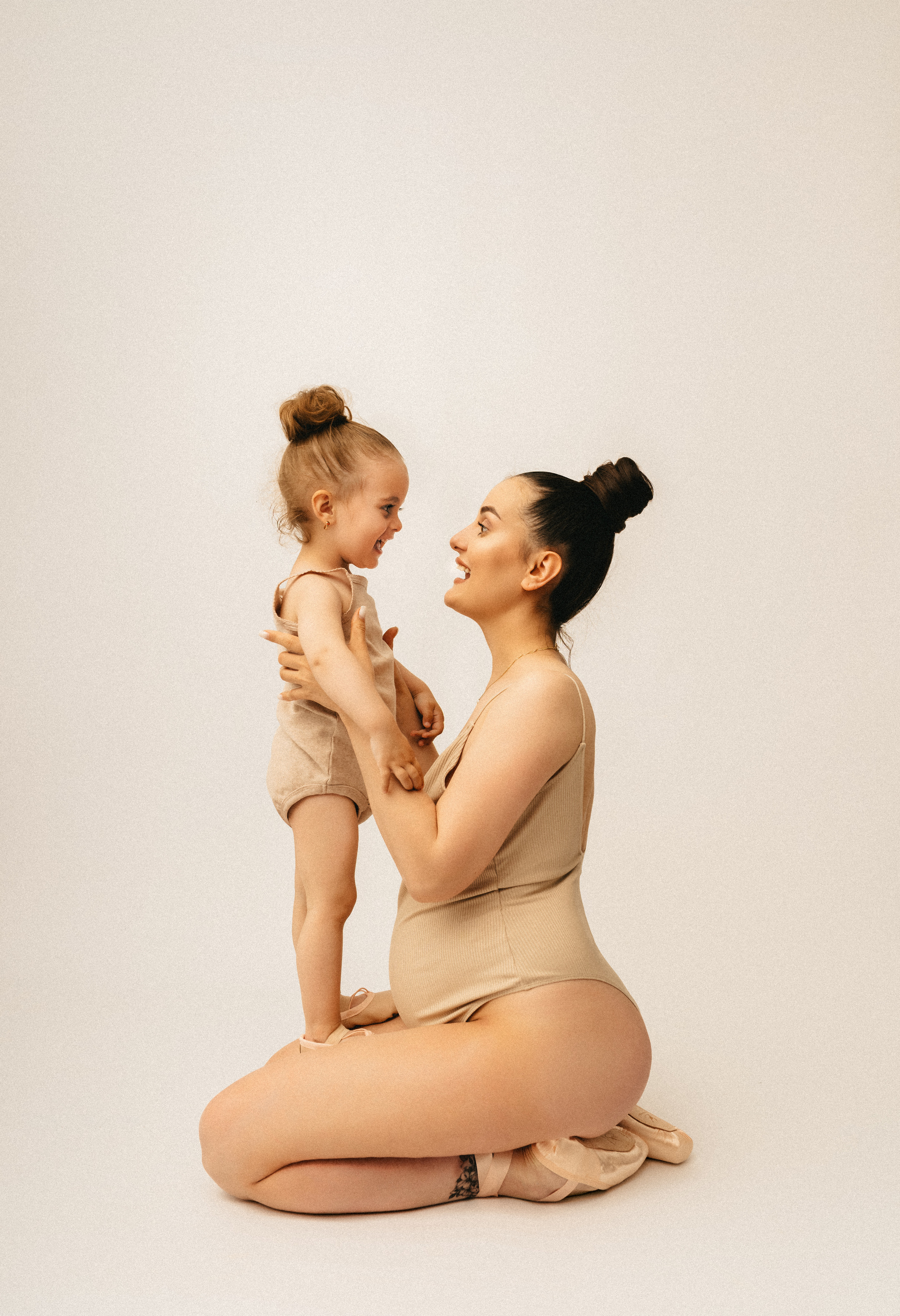 Pregnancy1. Https://www.instagram.com/grosu.photography?igsh=MTR6Y2xobGw1ZTluZg%3D%3D&utm_source=qr