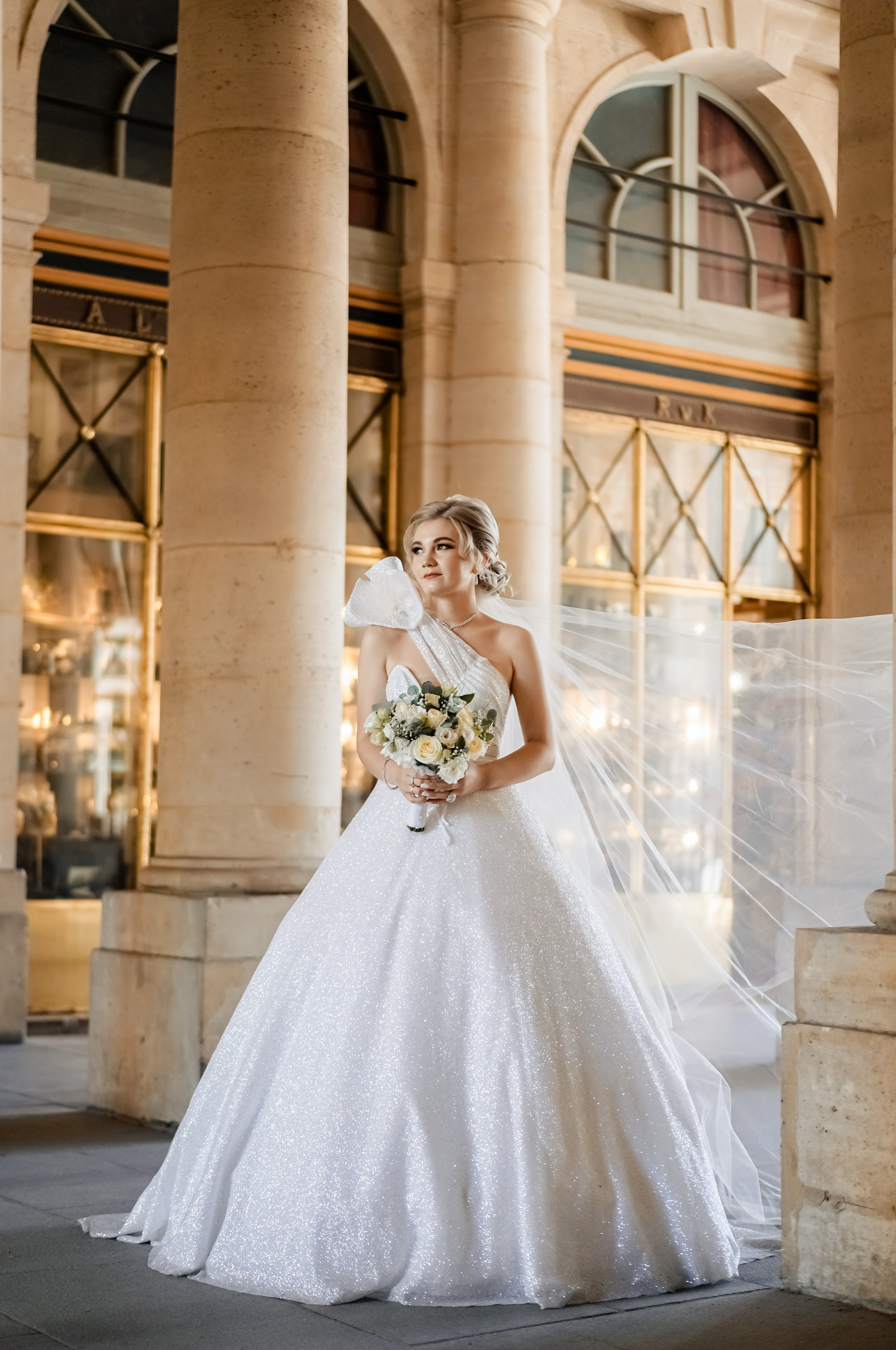 Wedd. Https://www.instagram.com/grosu.photography?igsh=MTR6Y2xobGw1ZTluZg%3D%3D&utm_source=qr